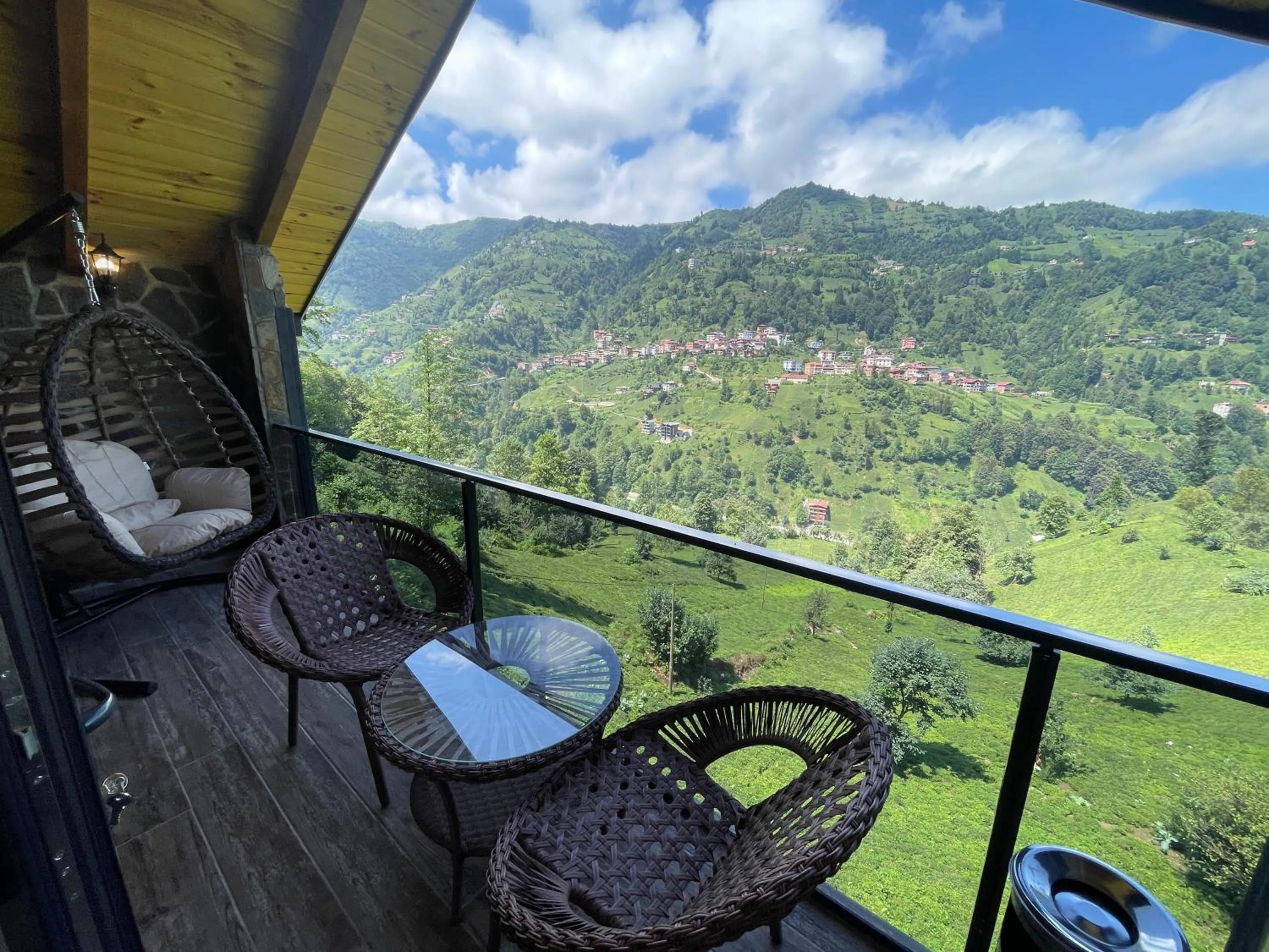 Inner courtyard view in Mezrasuit Bungalov