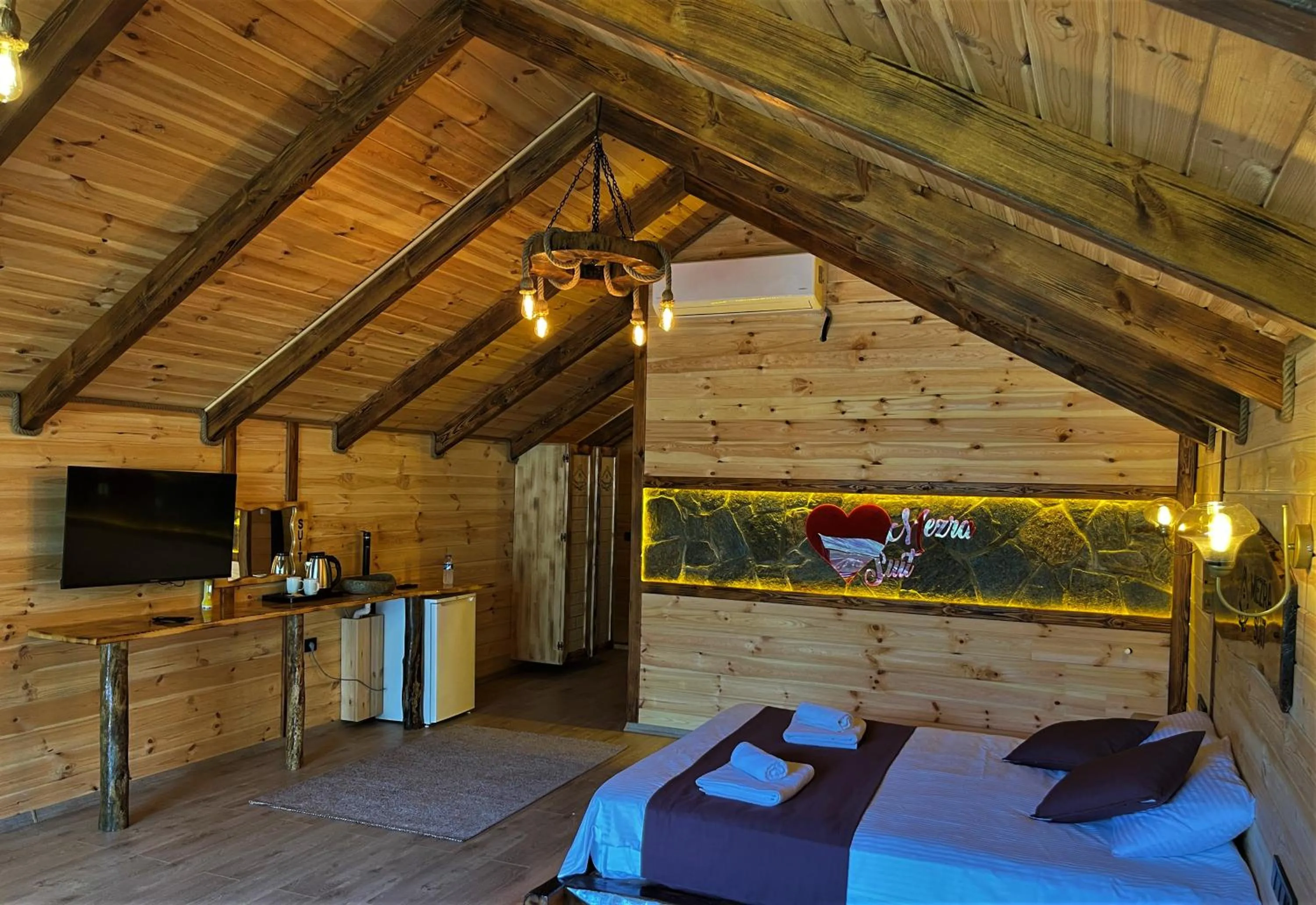 Bed in Mezrasuit Bungalov