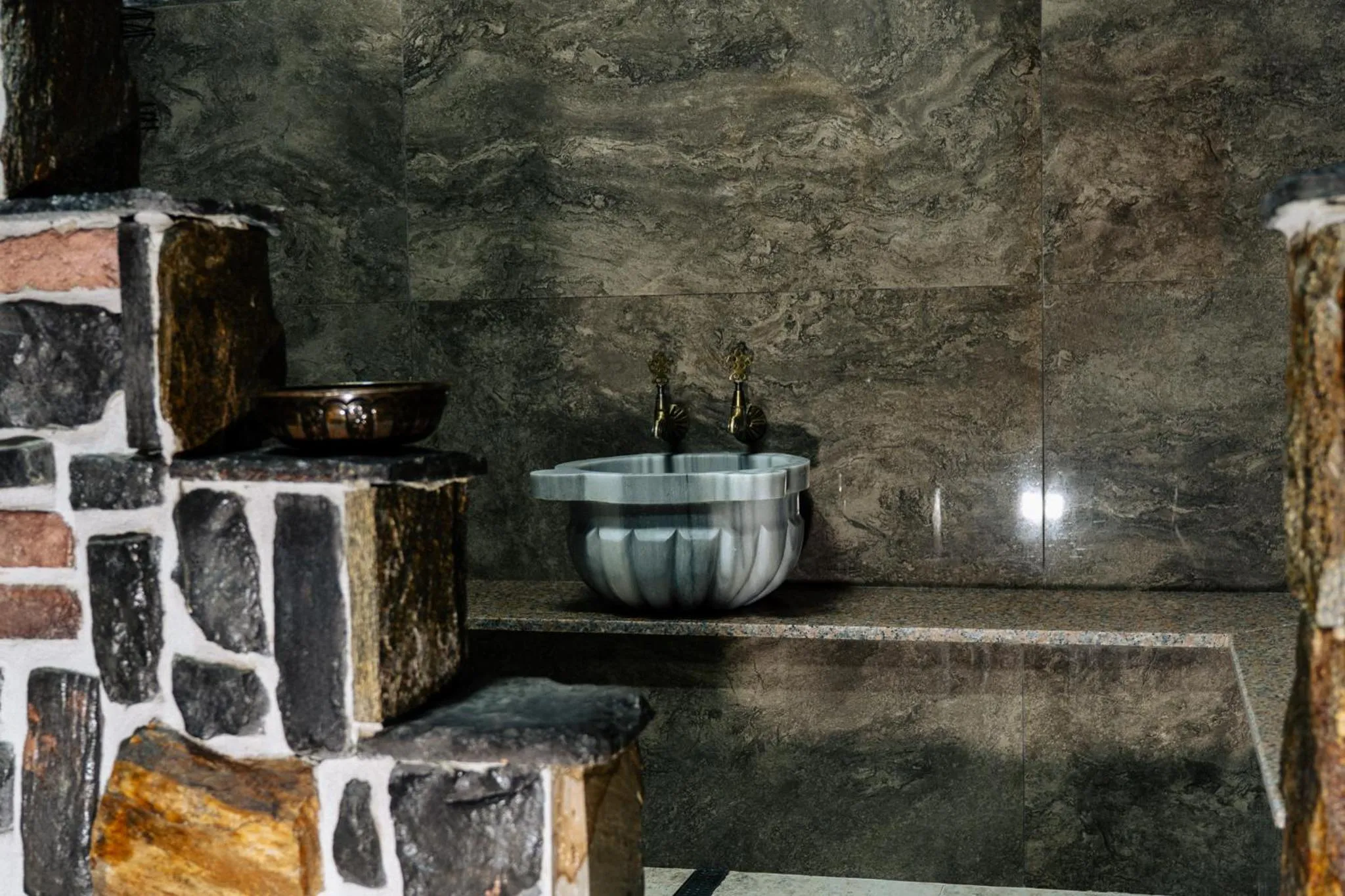 Public Bath in Mezrasuit Bungalov