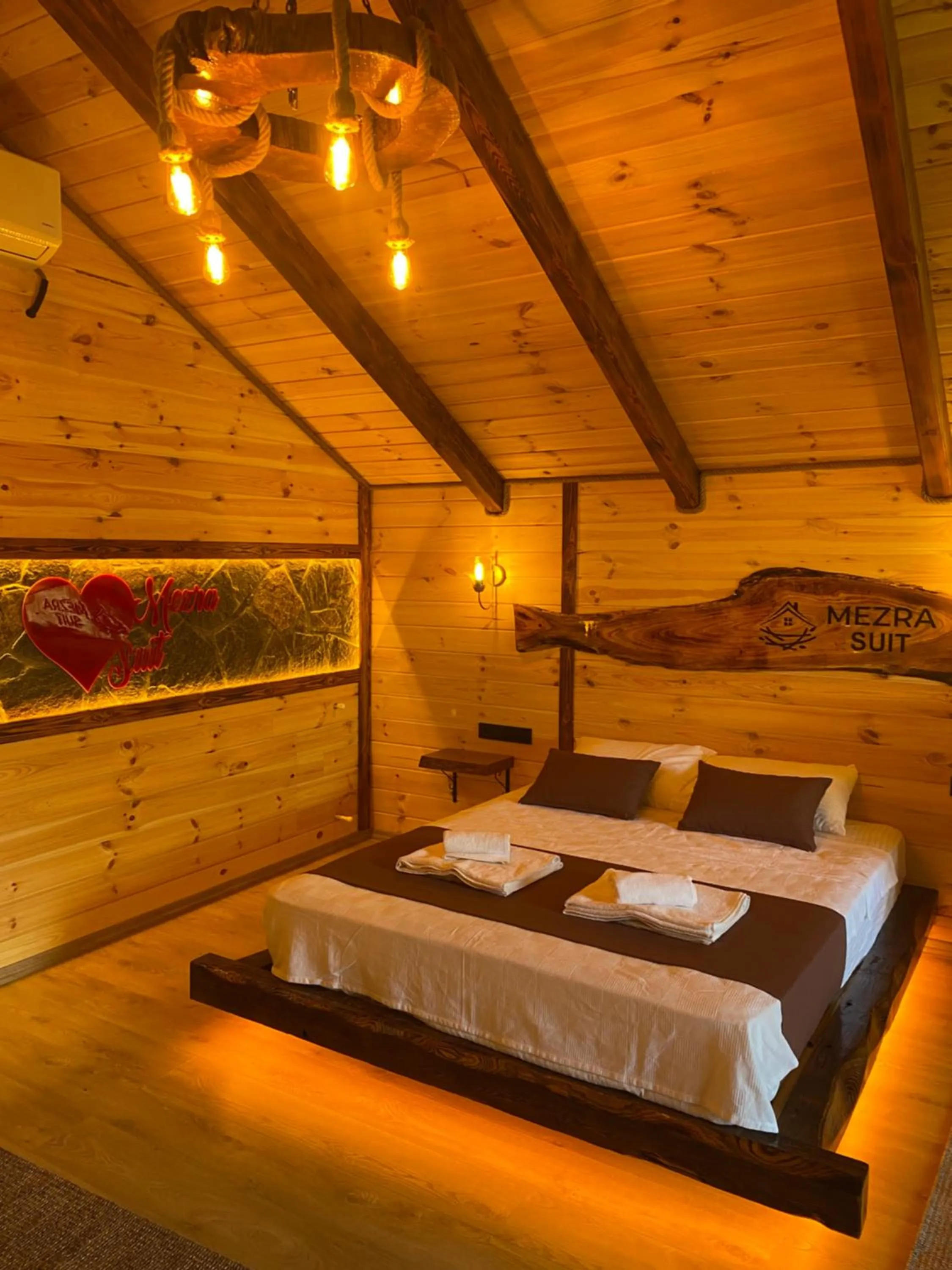 Bedroom, Bed in Mezrasuit Bungalov