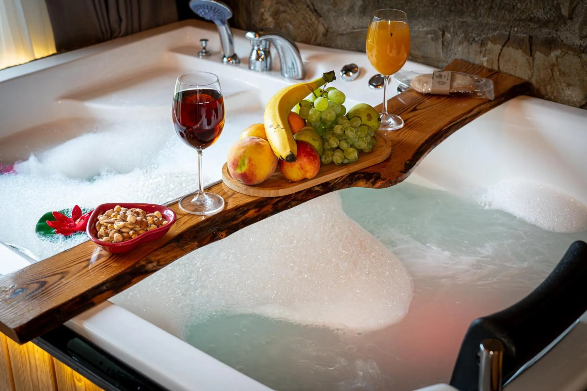 Food and drinks in Mezrasuit Bungalov