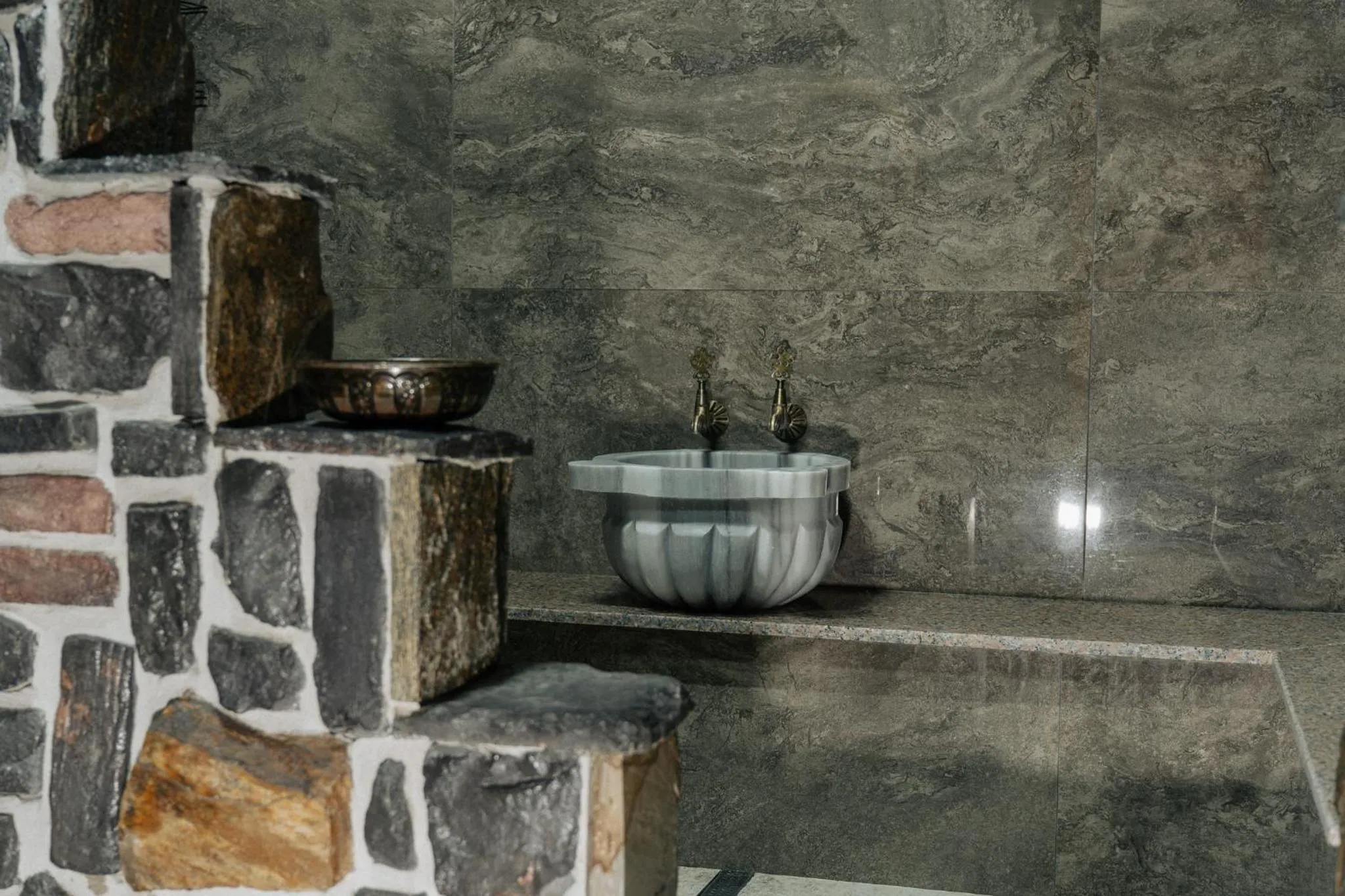 Public Bath in Mezrasuit Bungalov