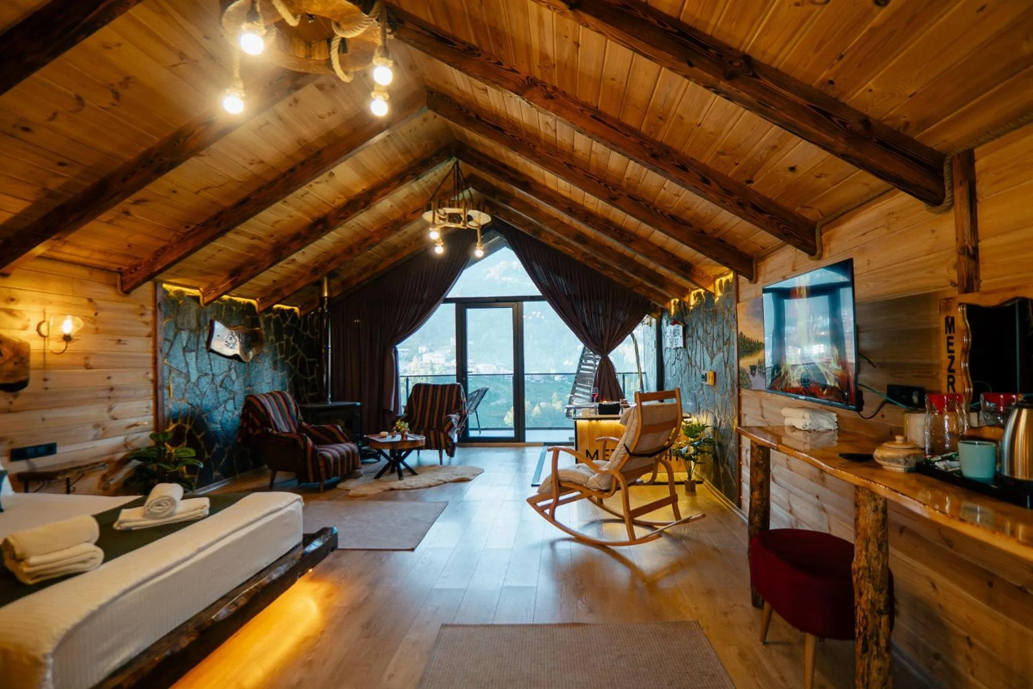 TV and multimedia in Mezrasuit Bungalov