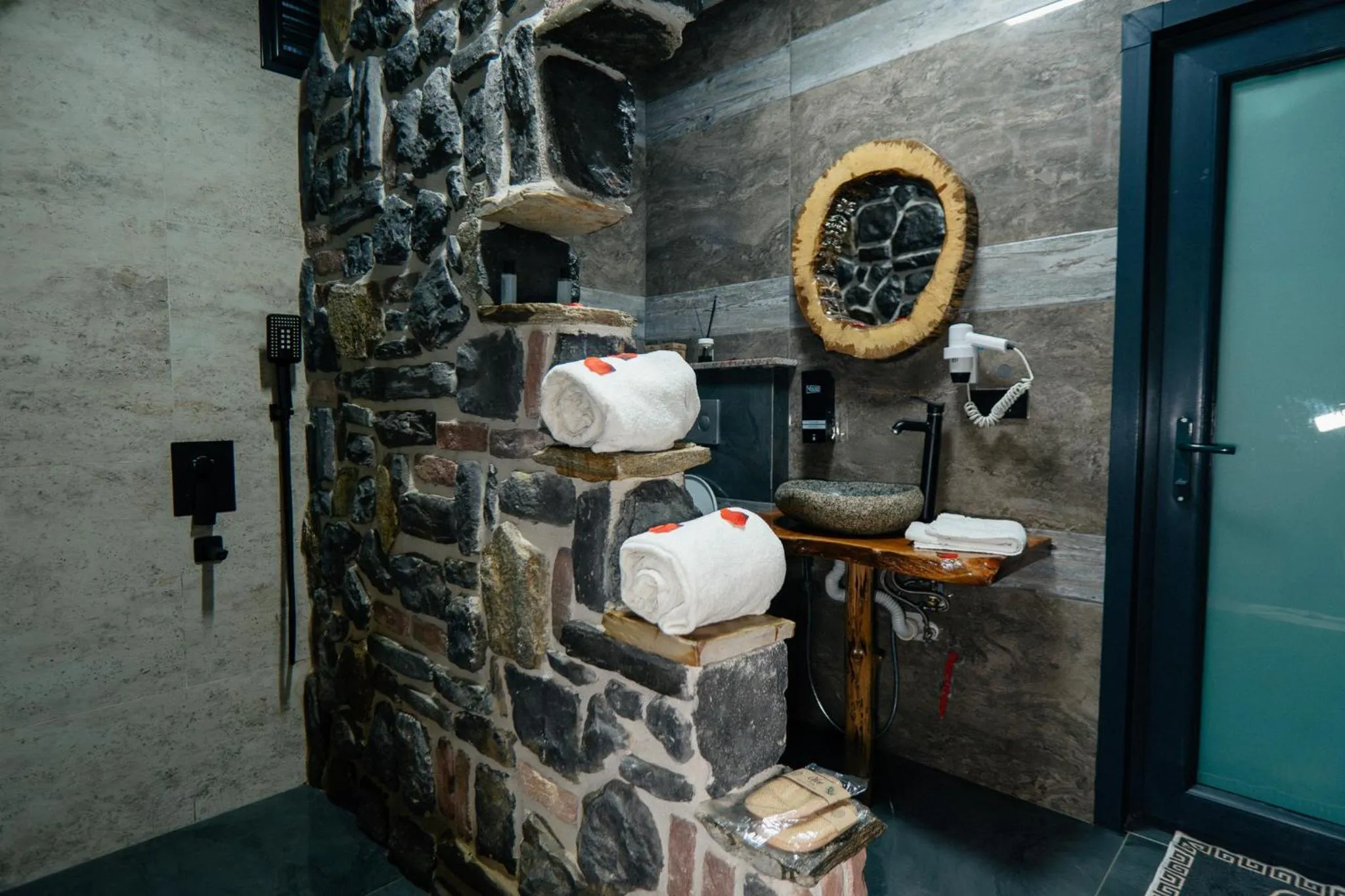 Bathroom in Mezrasuit Bungalov