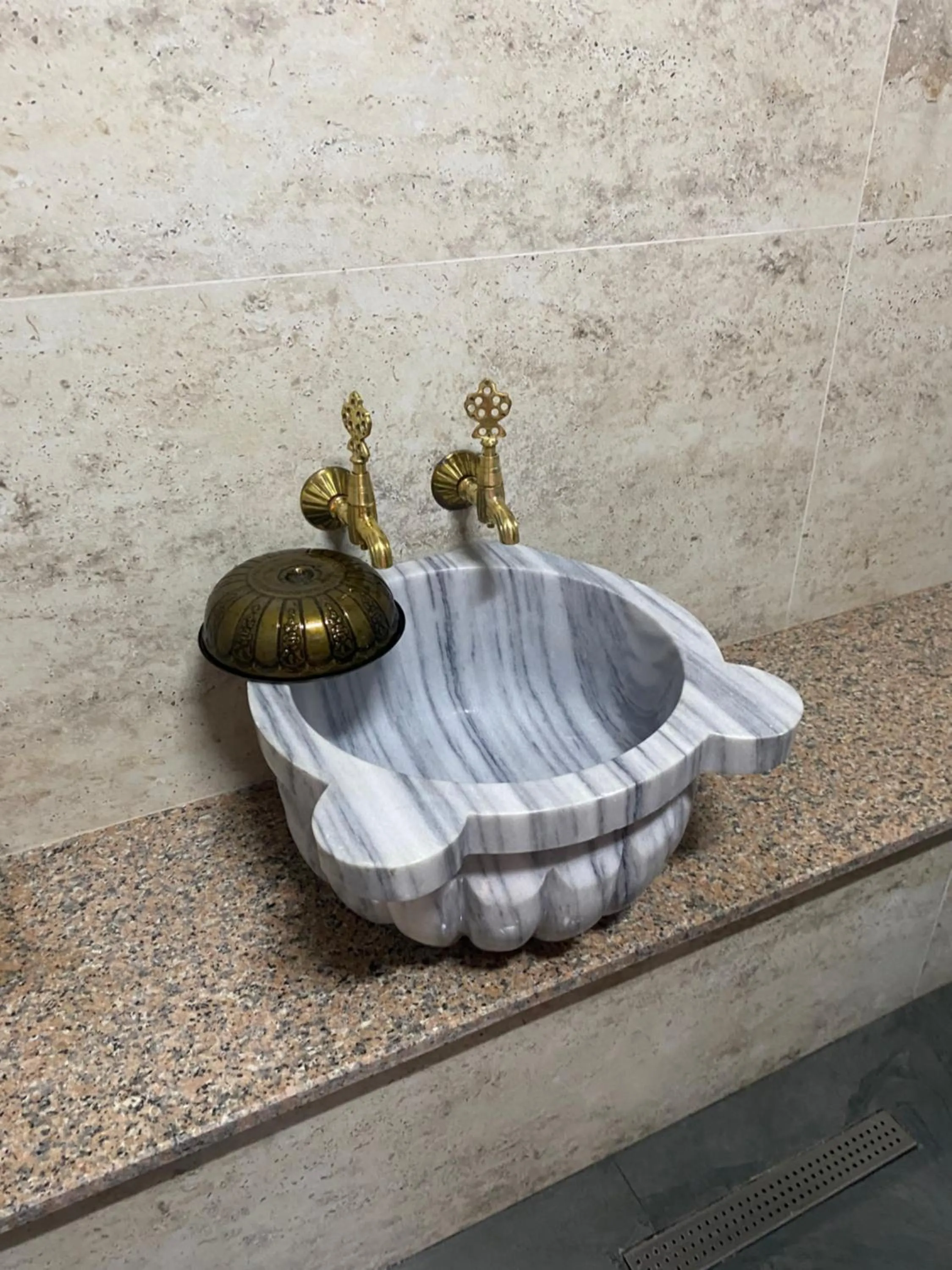 Steam room in Mezrasuit Bungalov