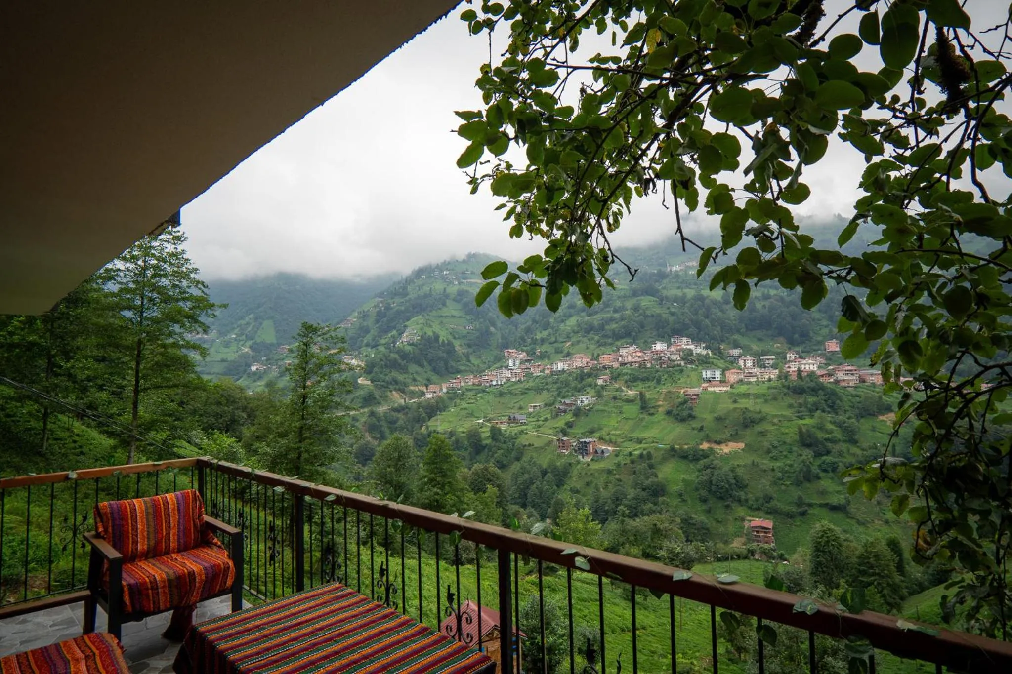 Day in Mezrasuit Bungalov