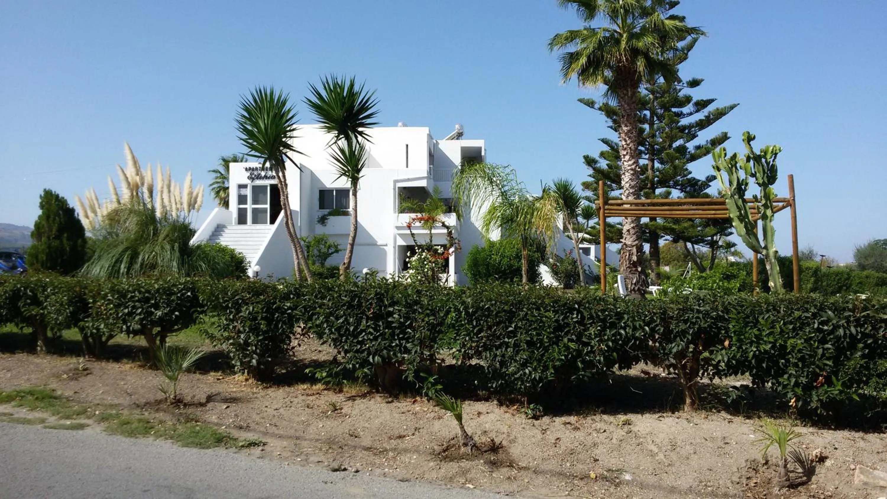 Property building in Eftihia Apartments