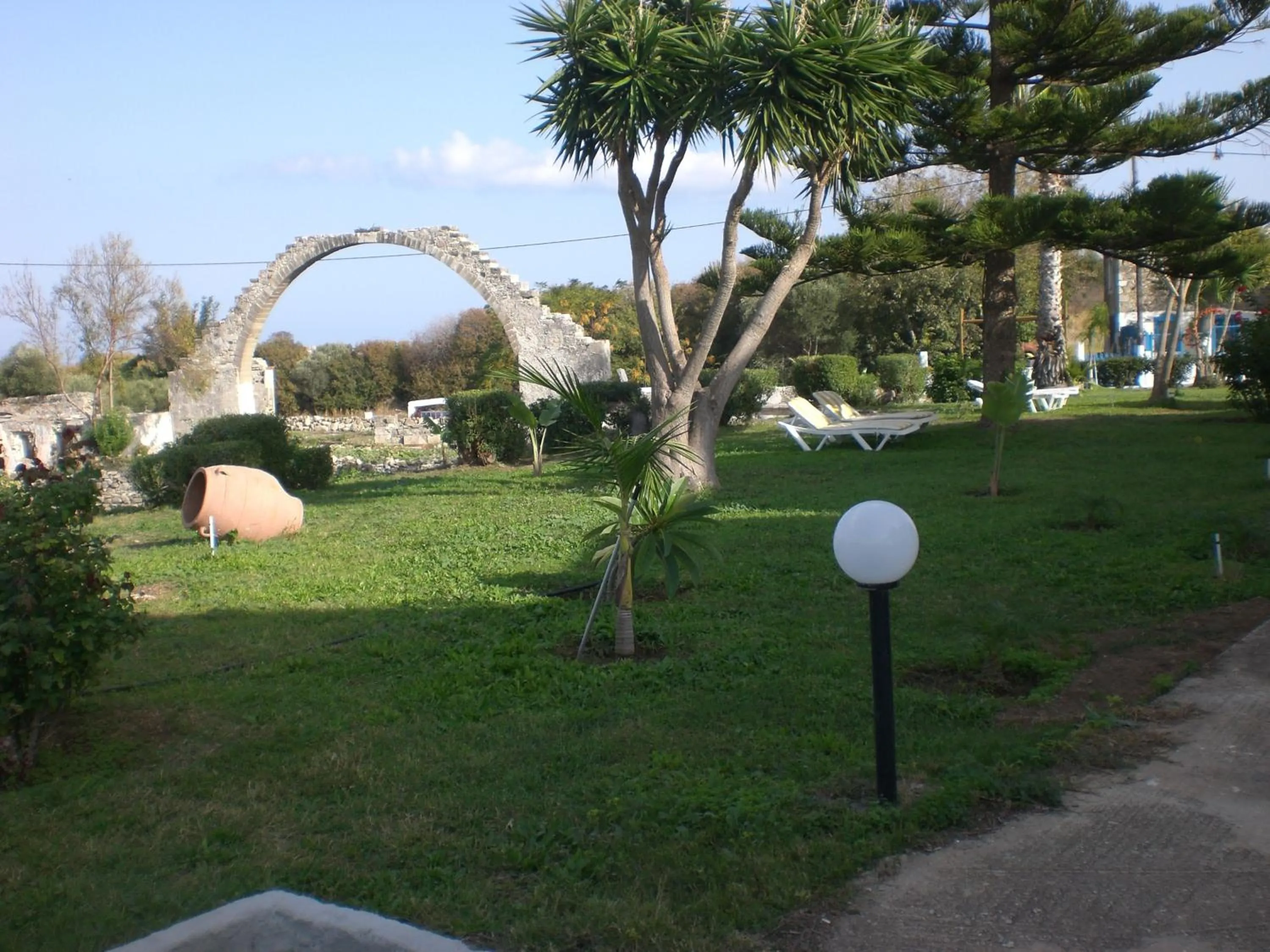 Garden in Eftihia Apartments