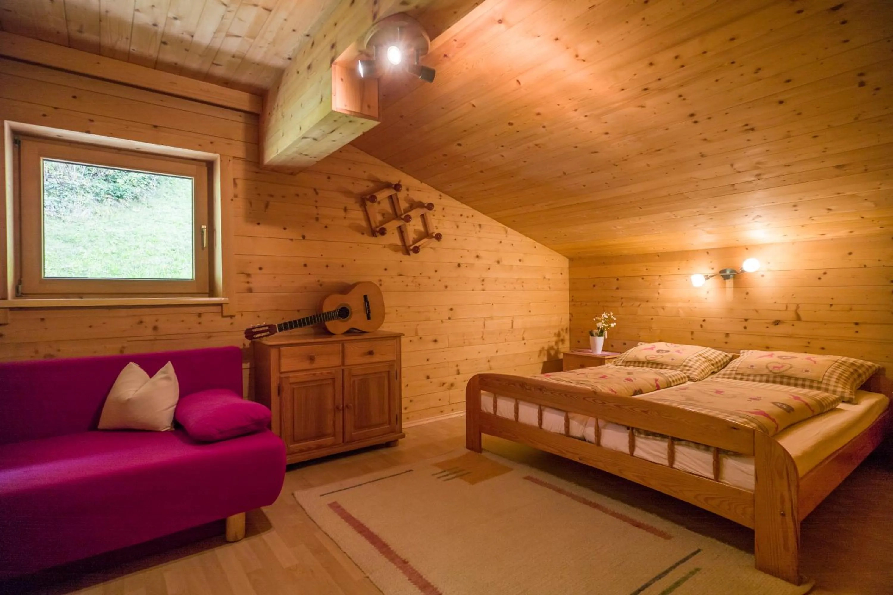 Bed in Hauser's Ferienwohnungen