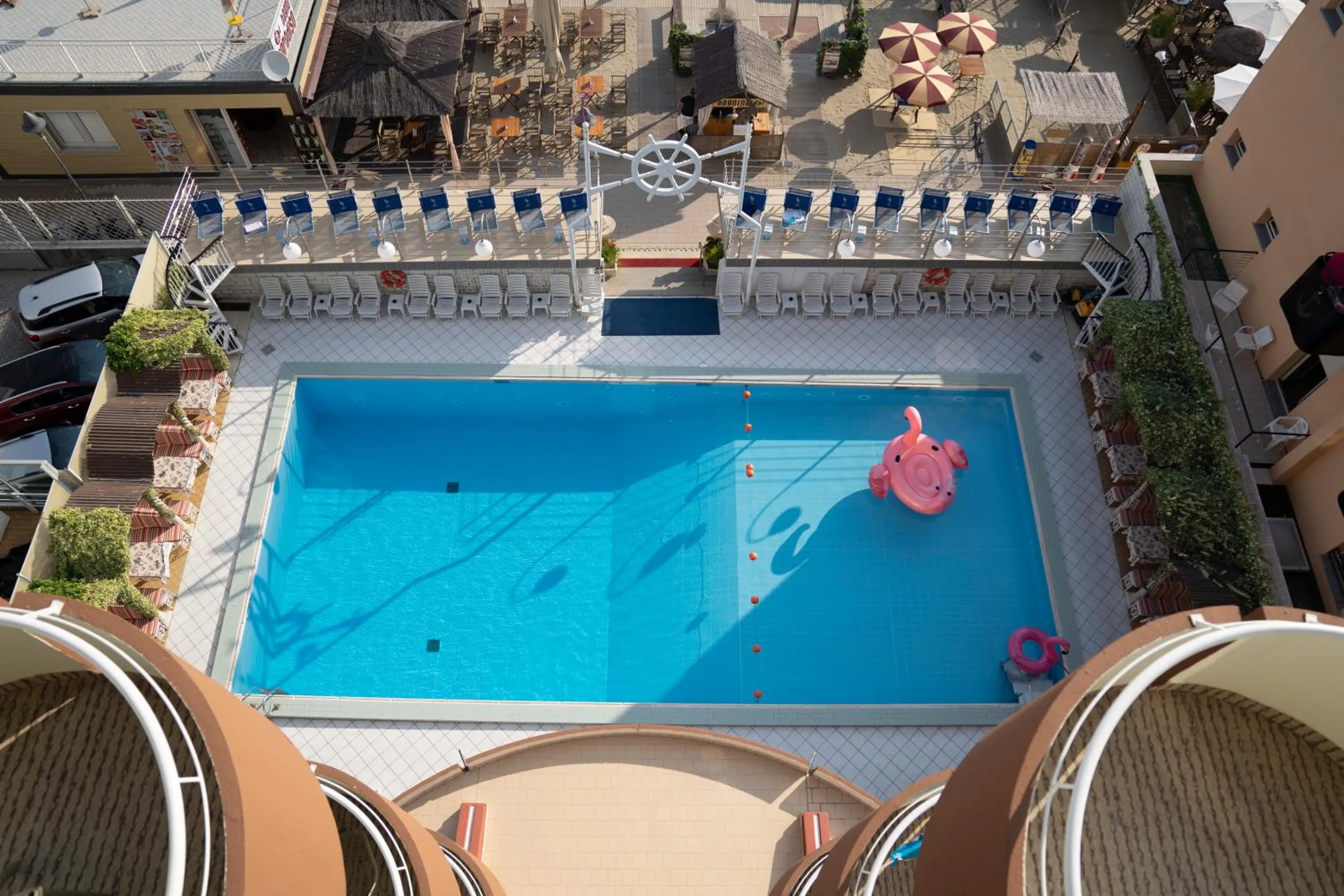 Pool view in Hotel Flamingo