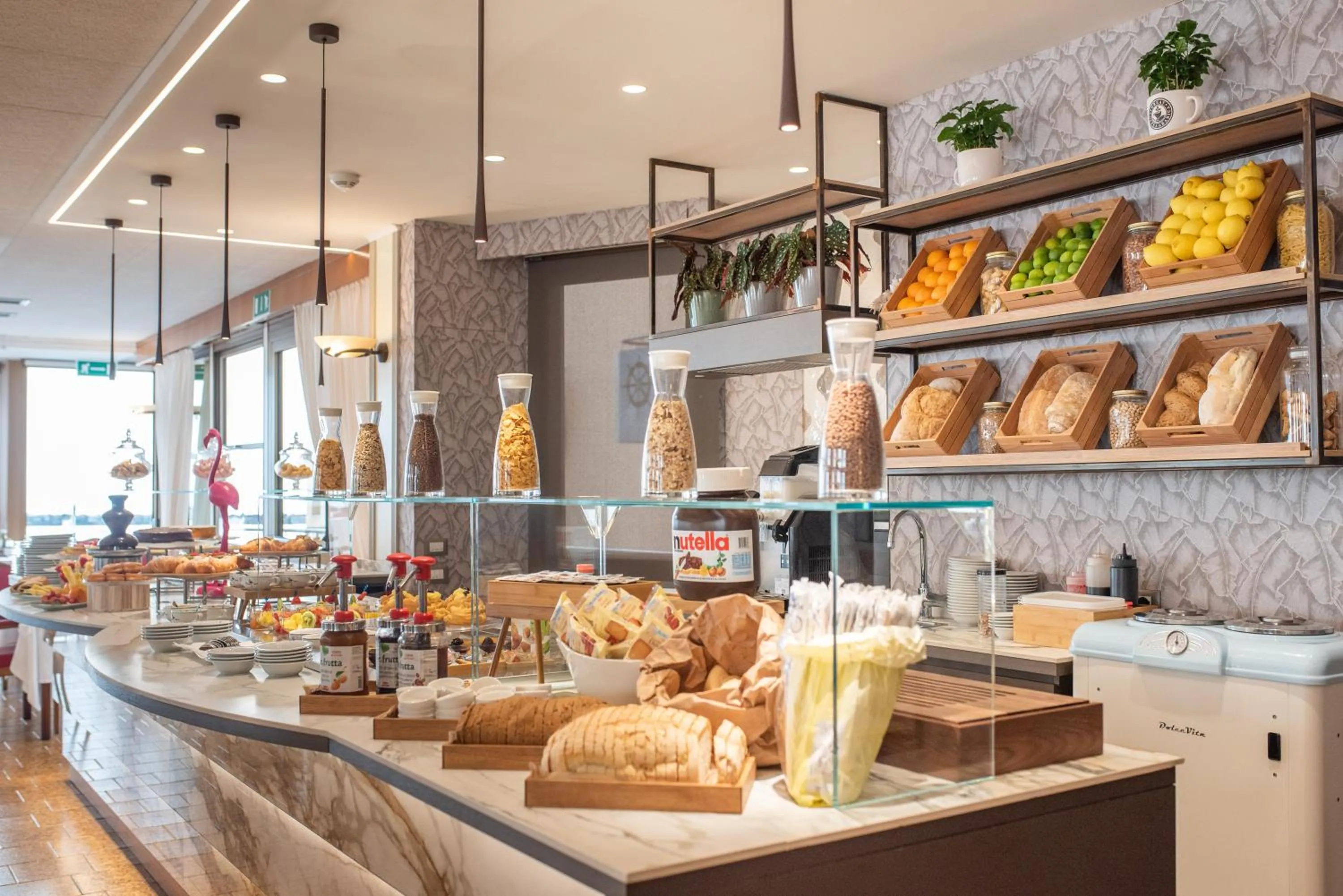 Breakfast in Hotel Flamingo