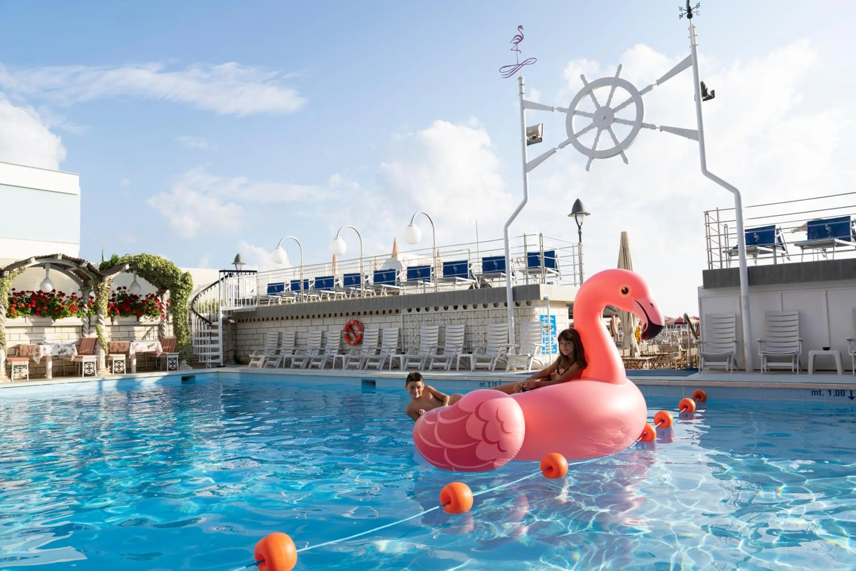 Swimming pool in Hotel Flamingo