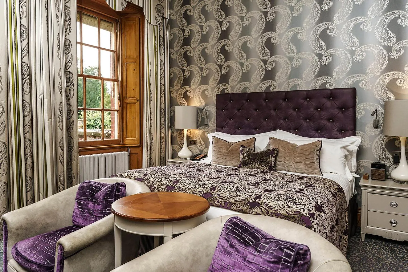 Bedroom, Bed in Lainston House