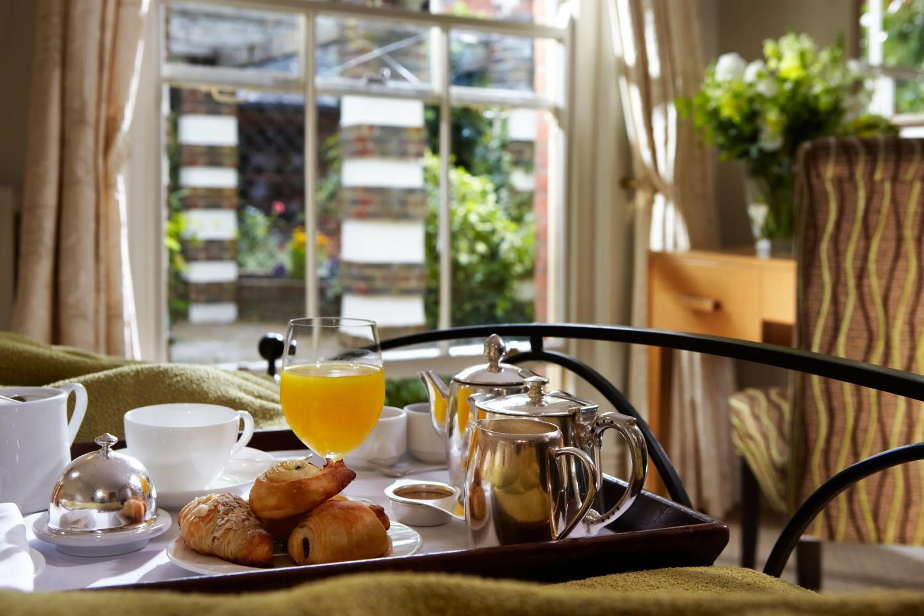 Breakfast in Lainston House