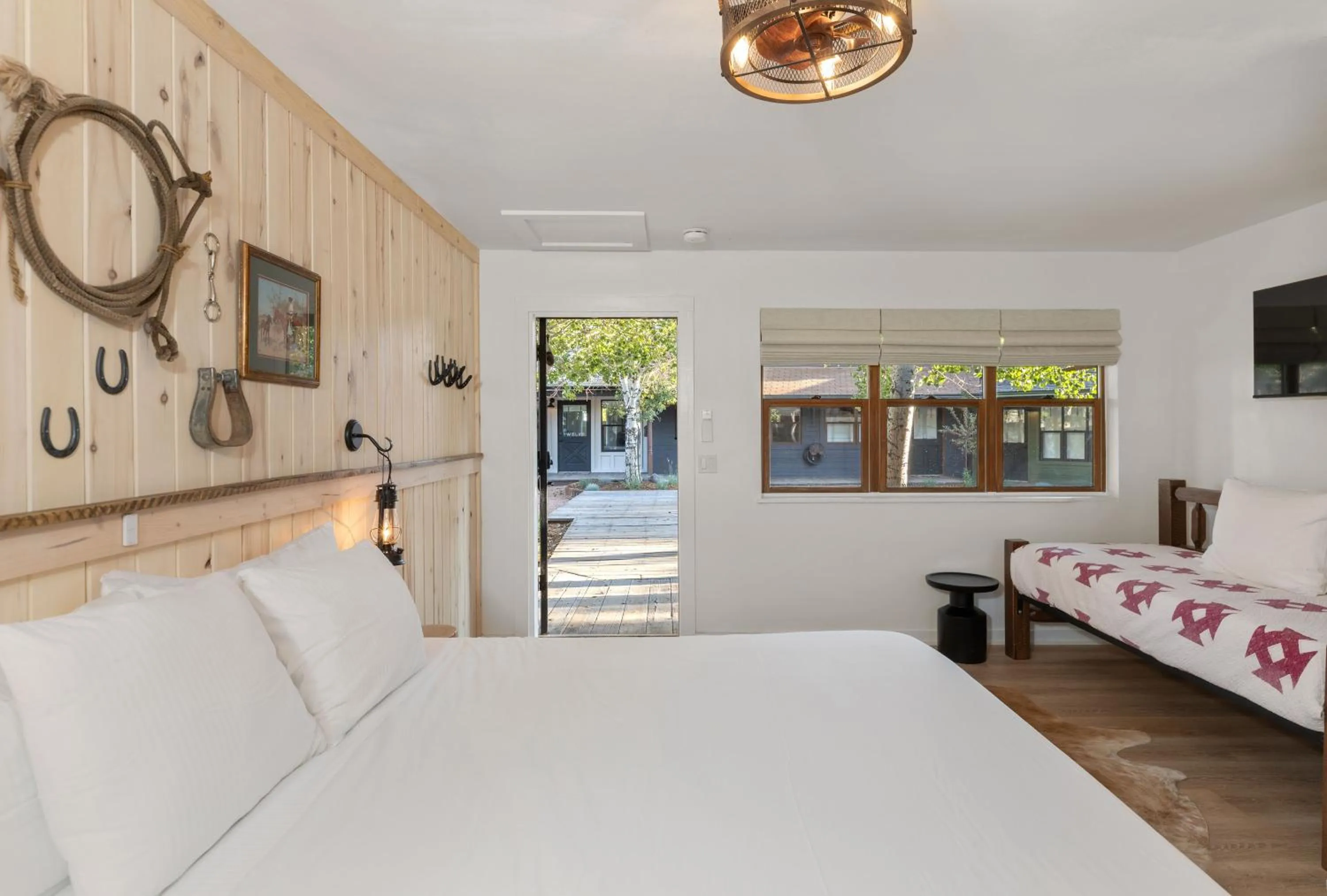 Bed in Hotel Palomino