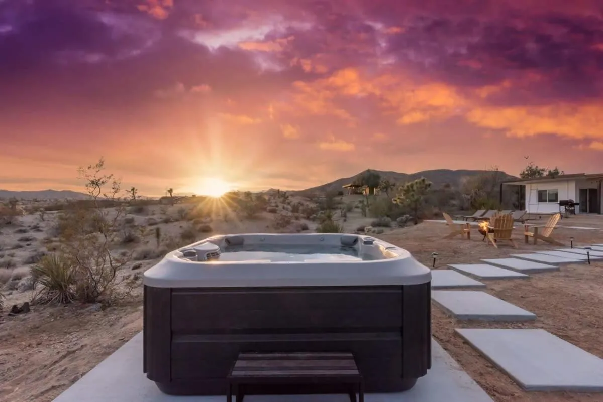 Kinetic House-Joshua Trees Sculptures Cowboy Pool