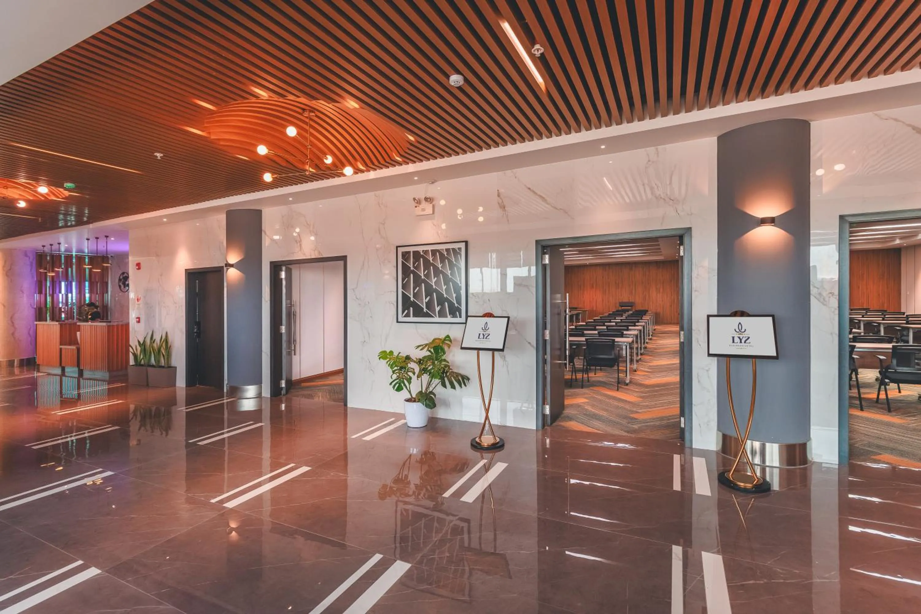 Lyz Business Hotel Piura