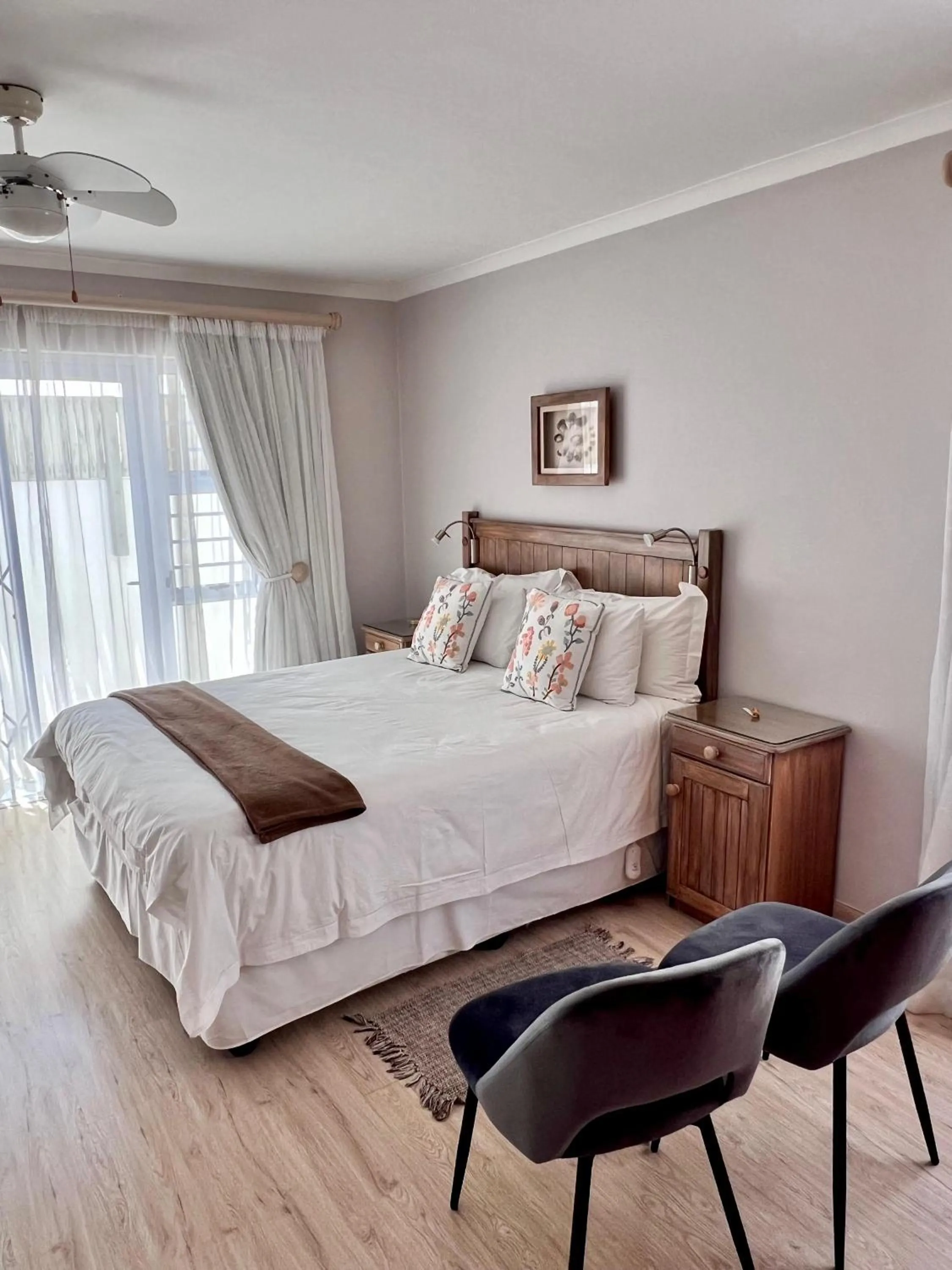 Bedroom, Bed in Baywatch Guest House