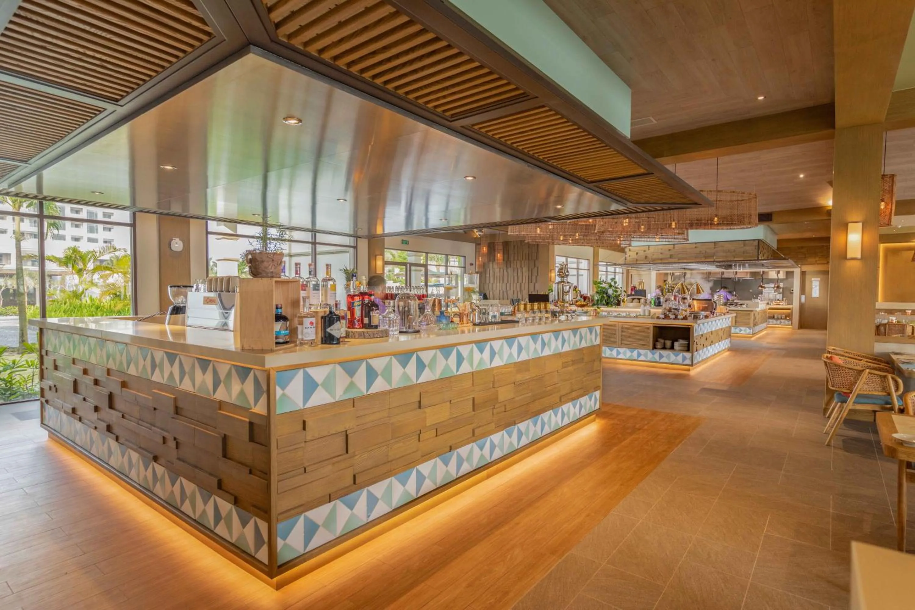 Restaurant/places to eat in Fusion Resort and Villas Da Nang