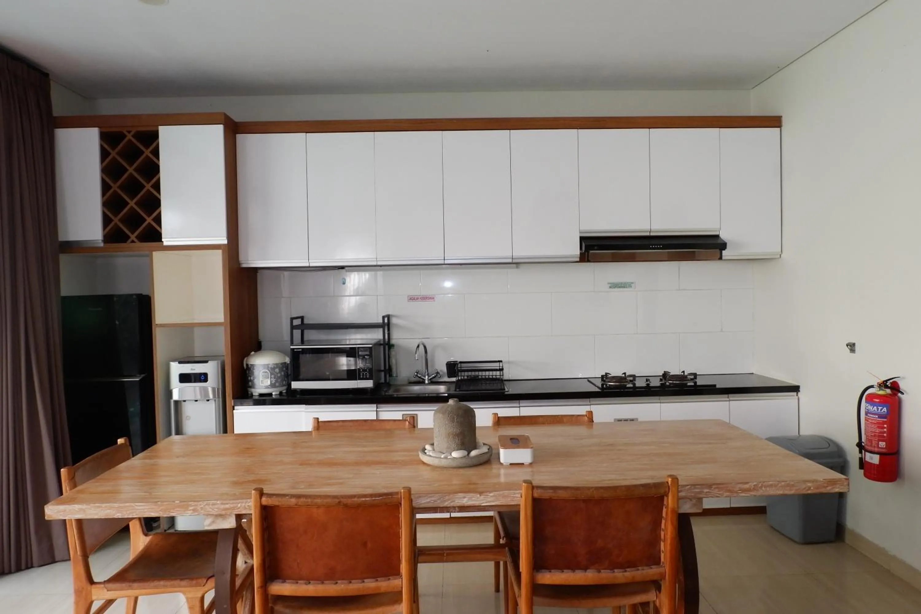 Kitchen or kitchenette in The BALIem Villa