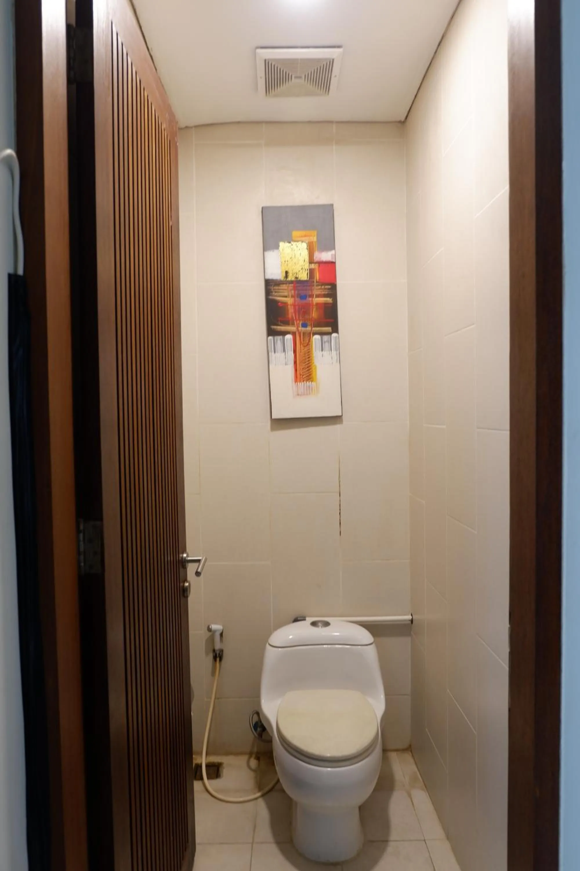 Toilet in The BALIem Villa