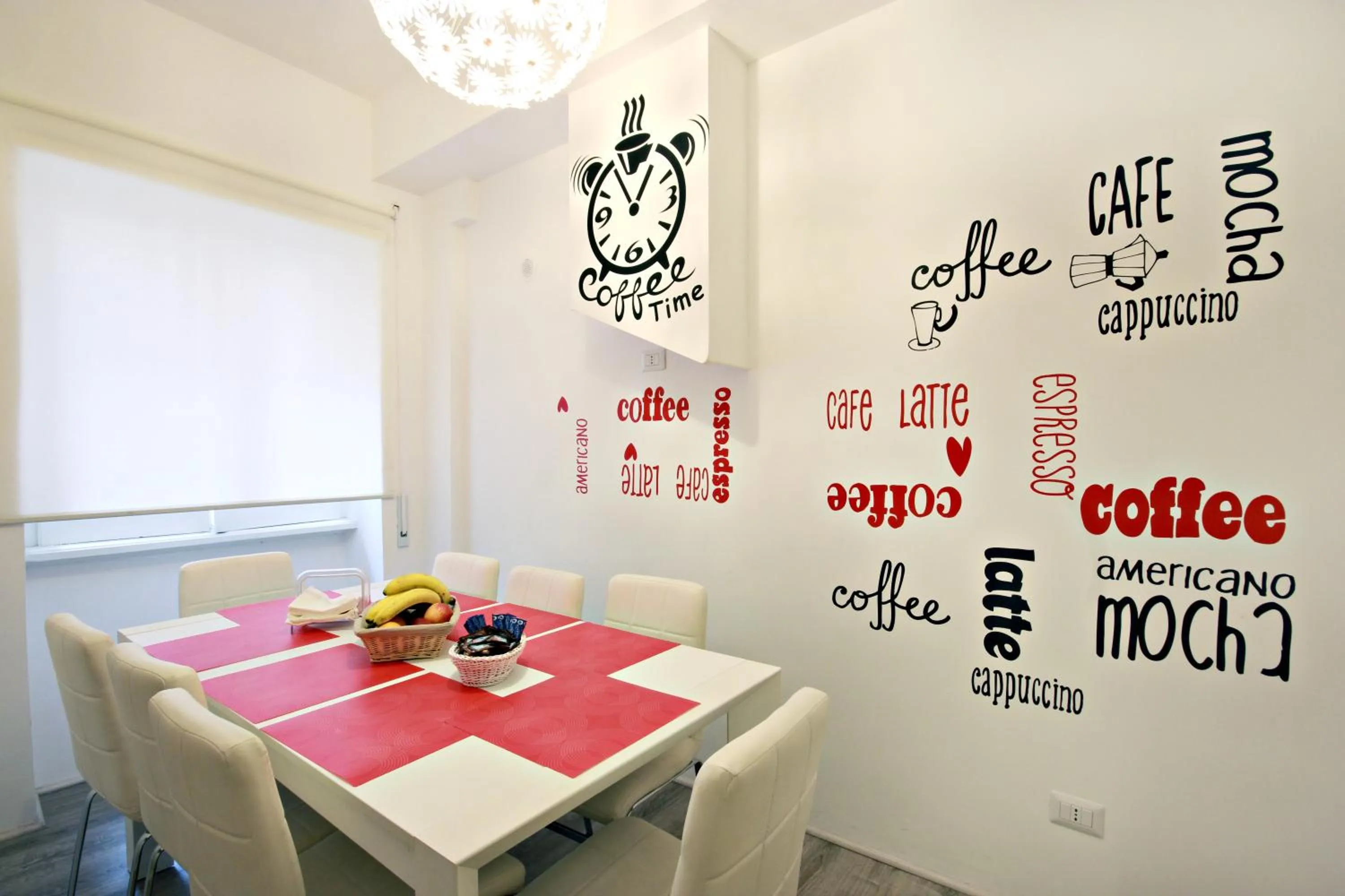 Restaurant/places to eat in Le Piazze Di Roma