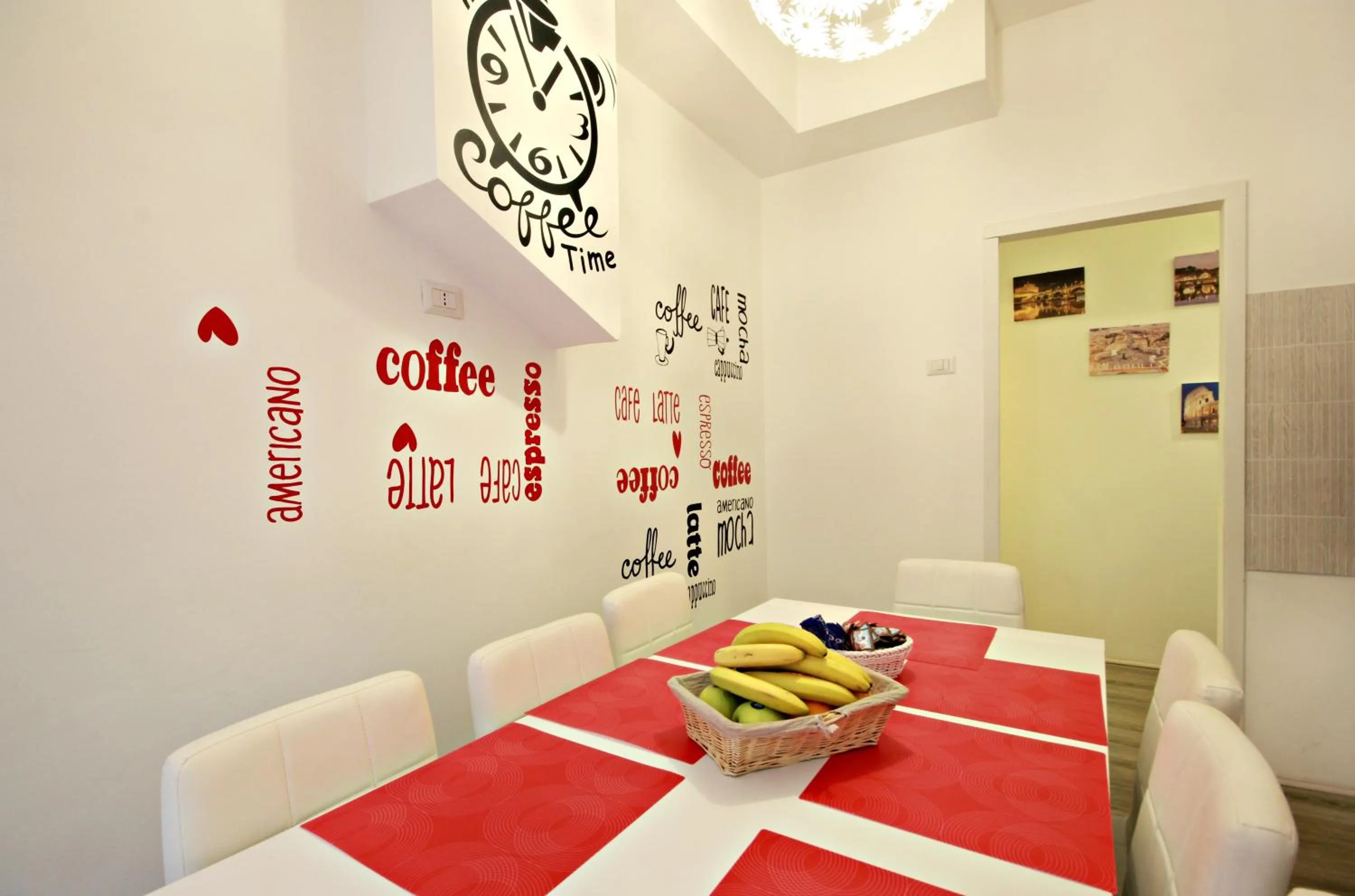 Restaurant/places to eat in Le Piazze Di Roma