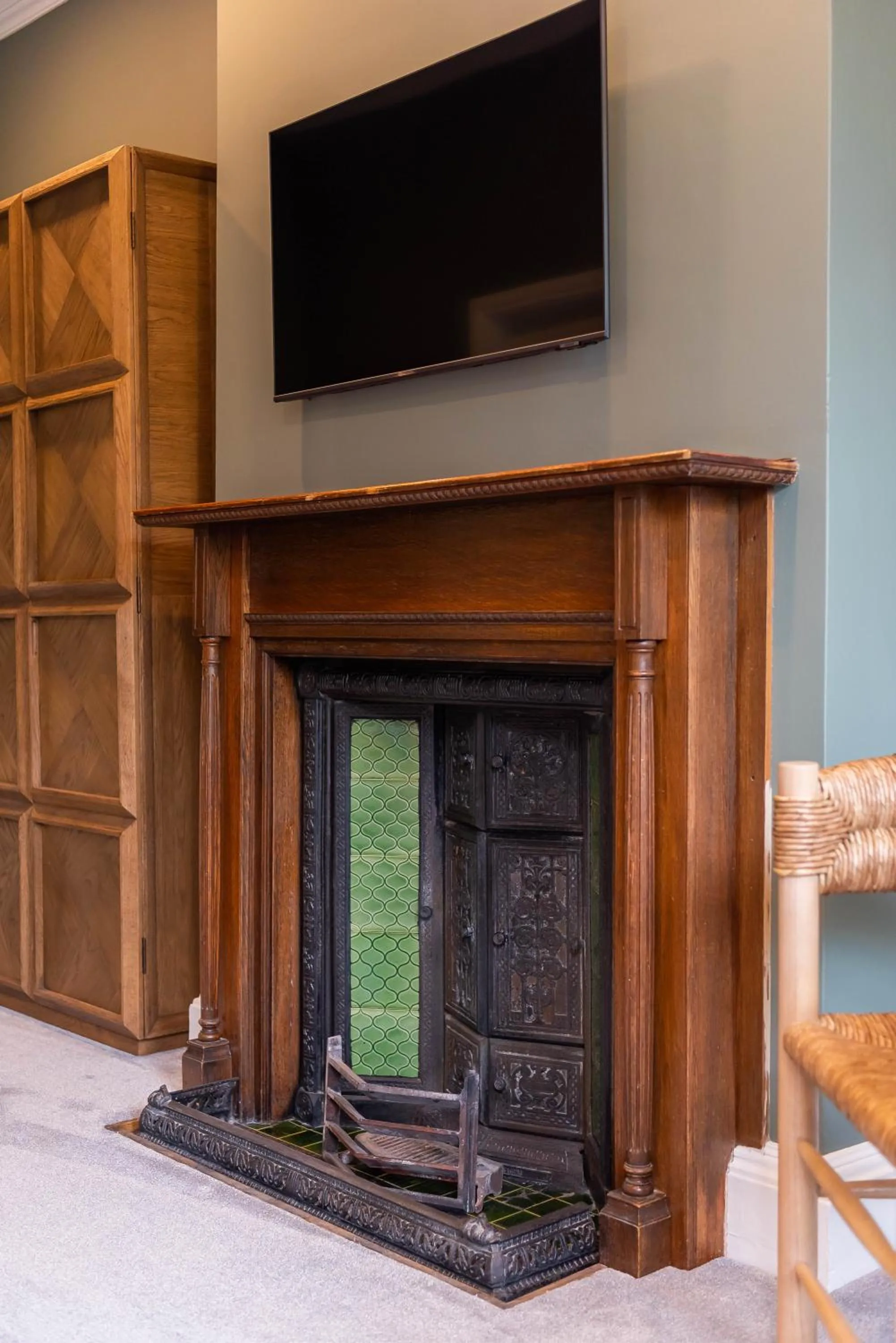 TV and multimedia in Old Abbey House