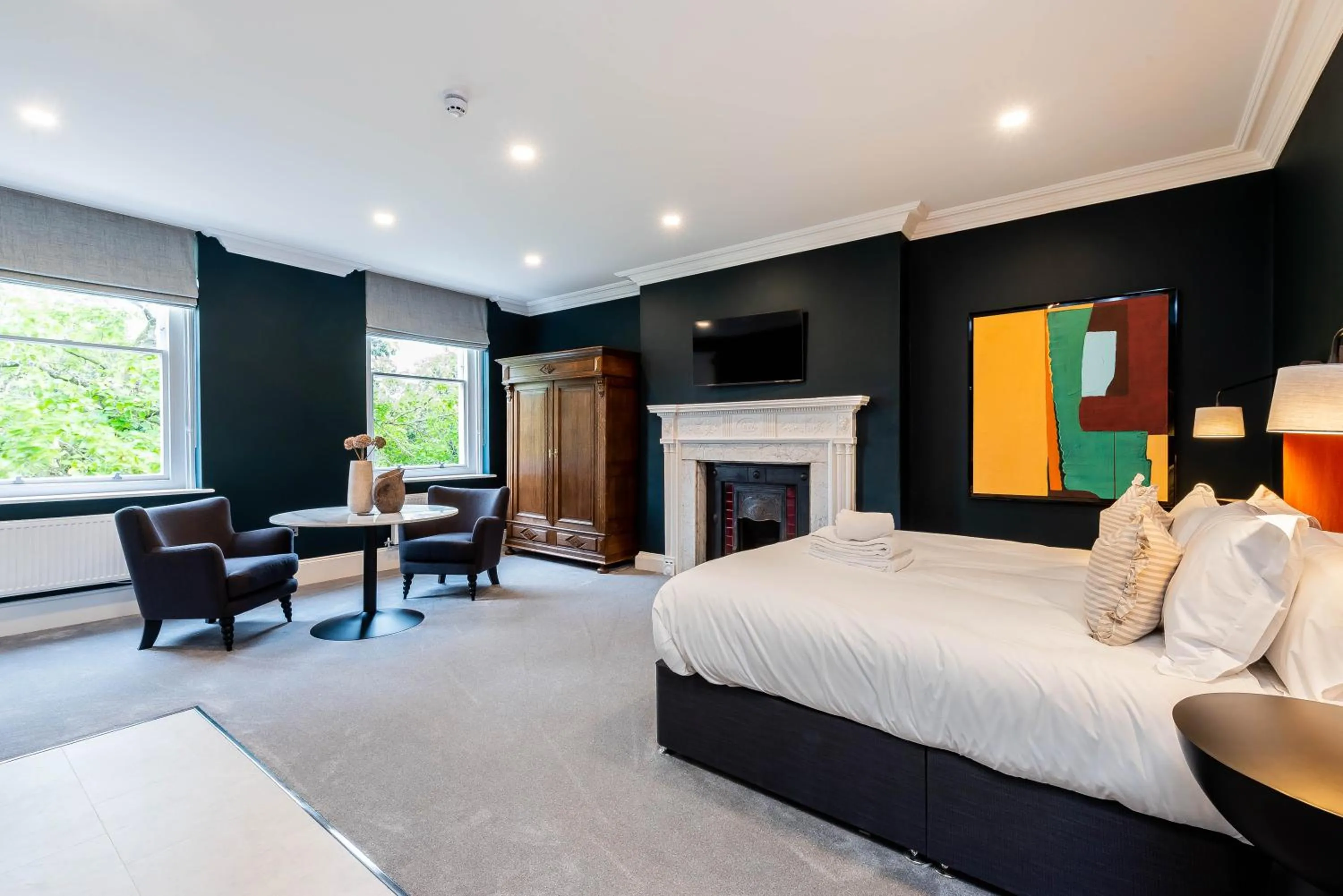 Seating area, Bed in Old Abbey House