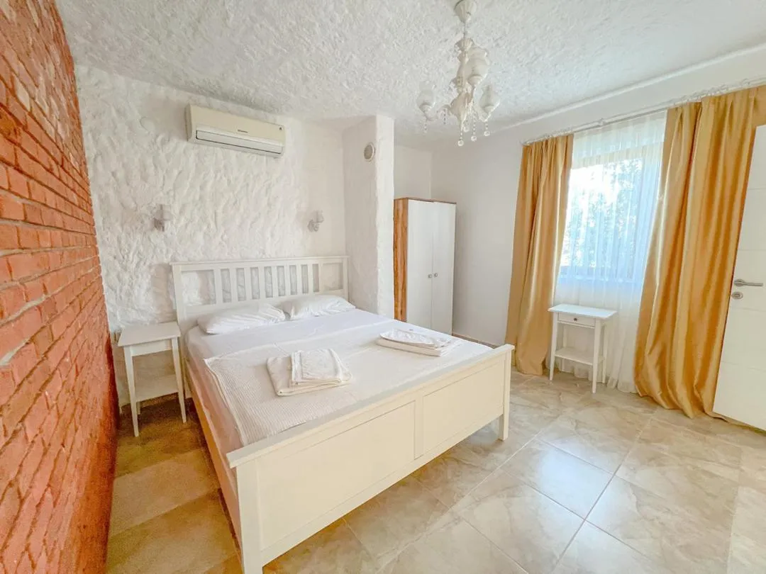 Bed in Gonulhan Hotel