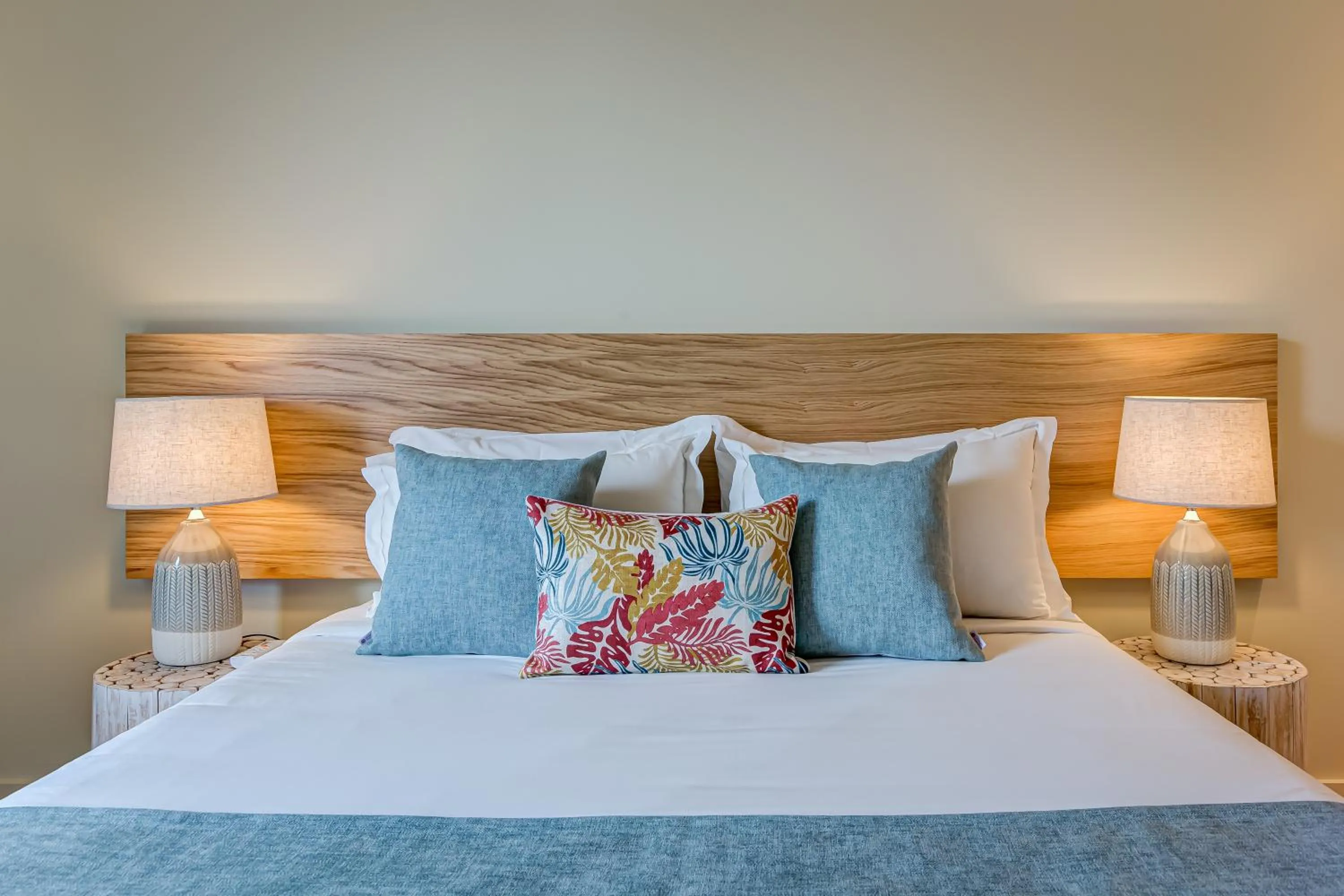 Bed in Blissful Suites Porto by gaiarooms