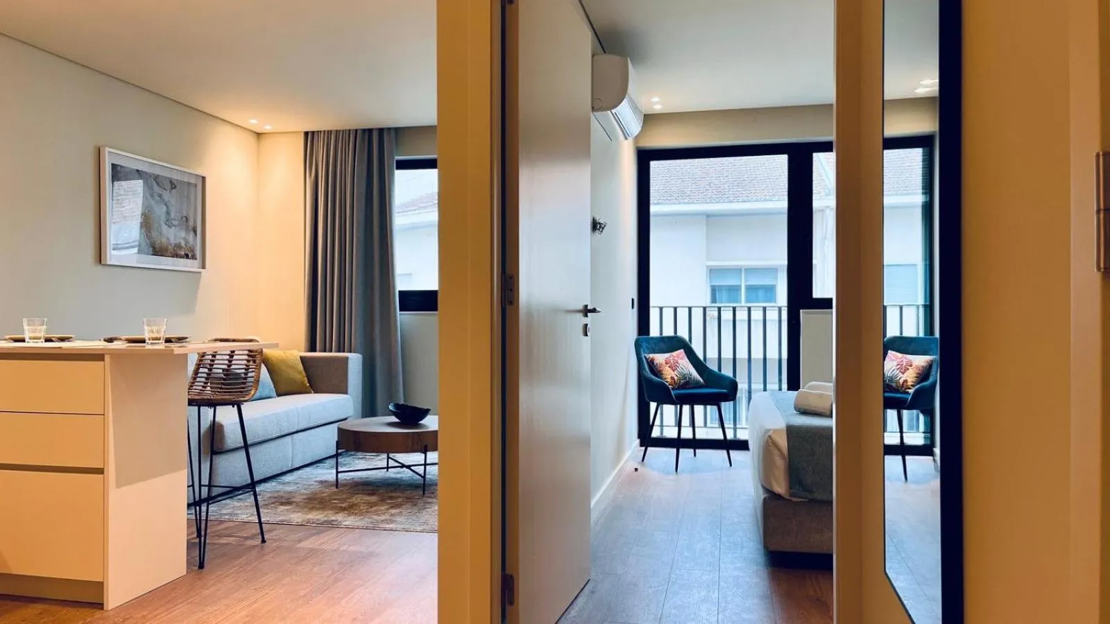 Bed in Blissful Suites Porto by gaiarooms