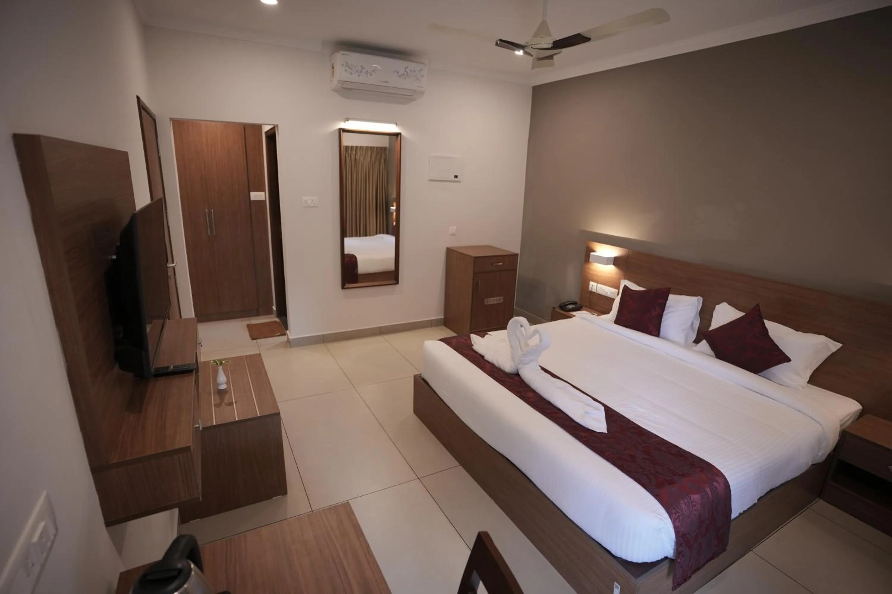 Bedroom in Riverdale Munnar Resorts & Spa