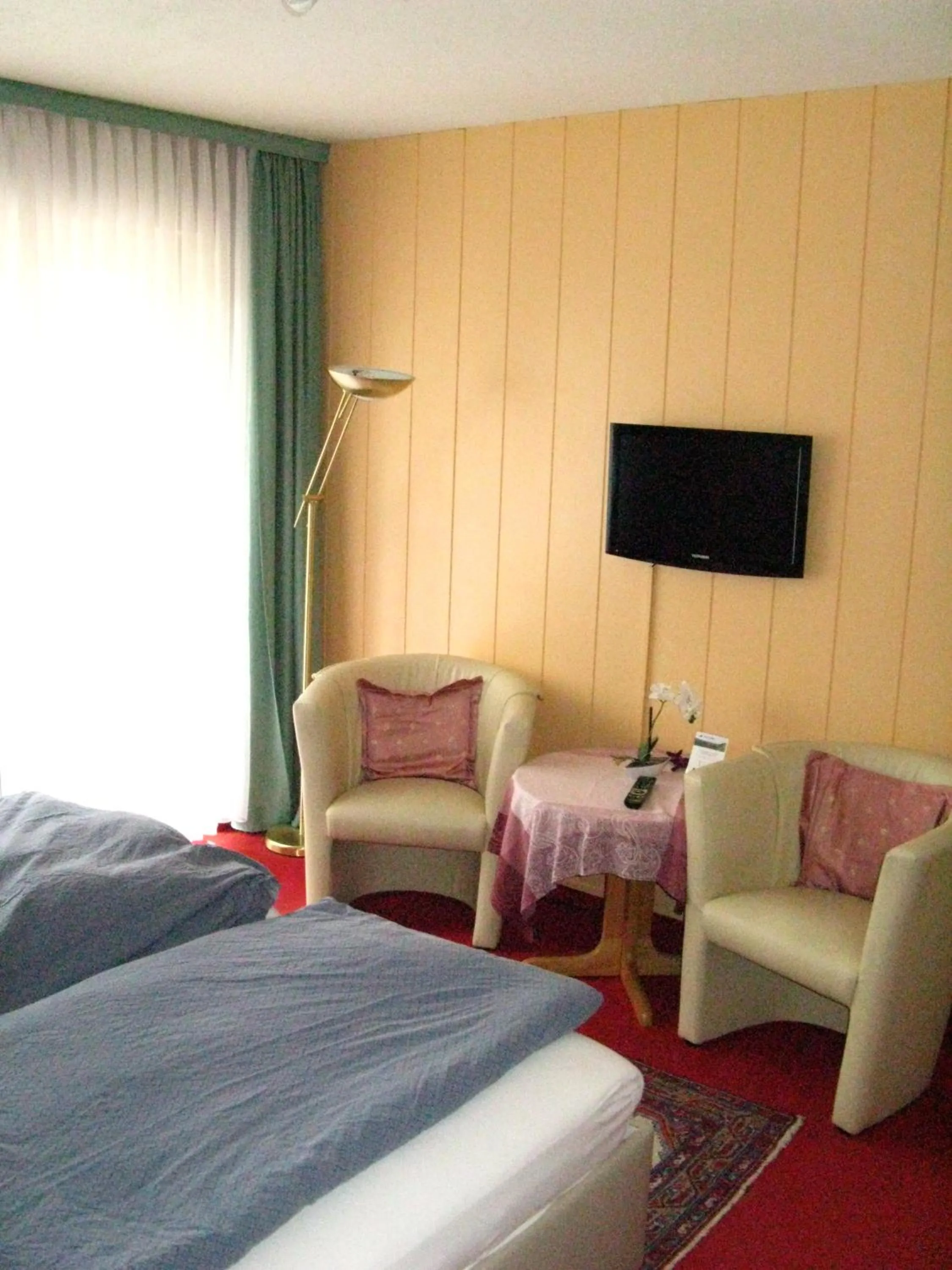 Bedroom, Bed in Bio-Hotel Zum Forsthaus