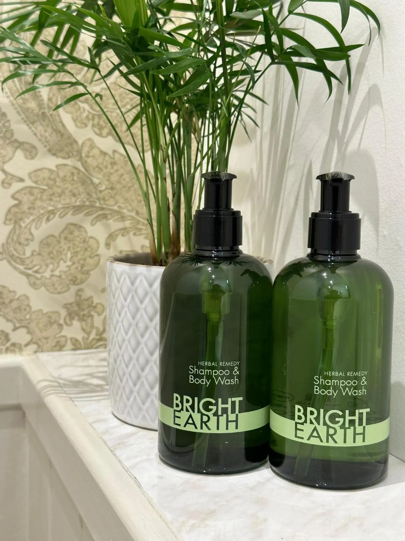 The Victoria Hotel,Bar,Bistro