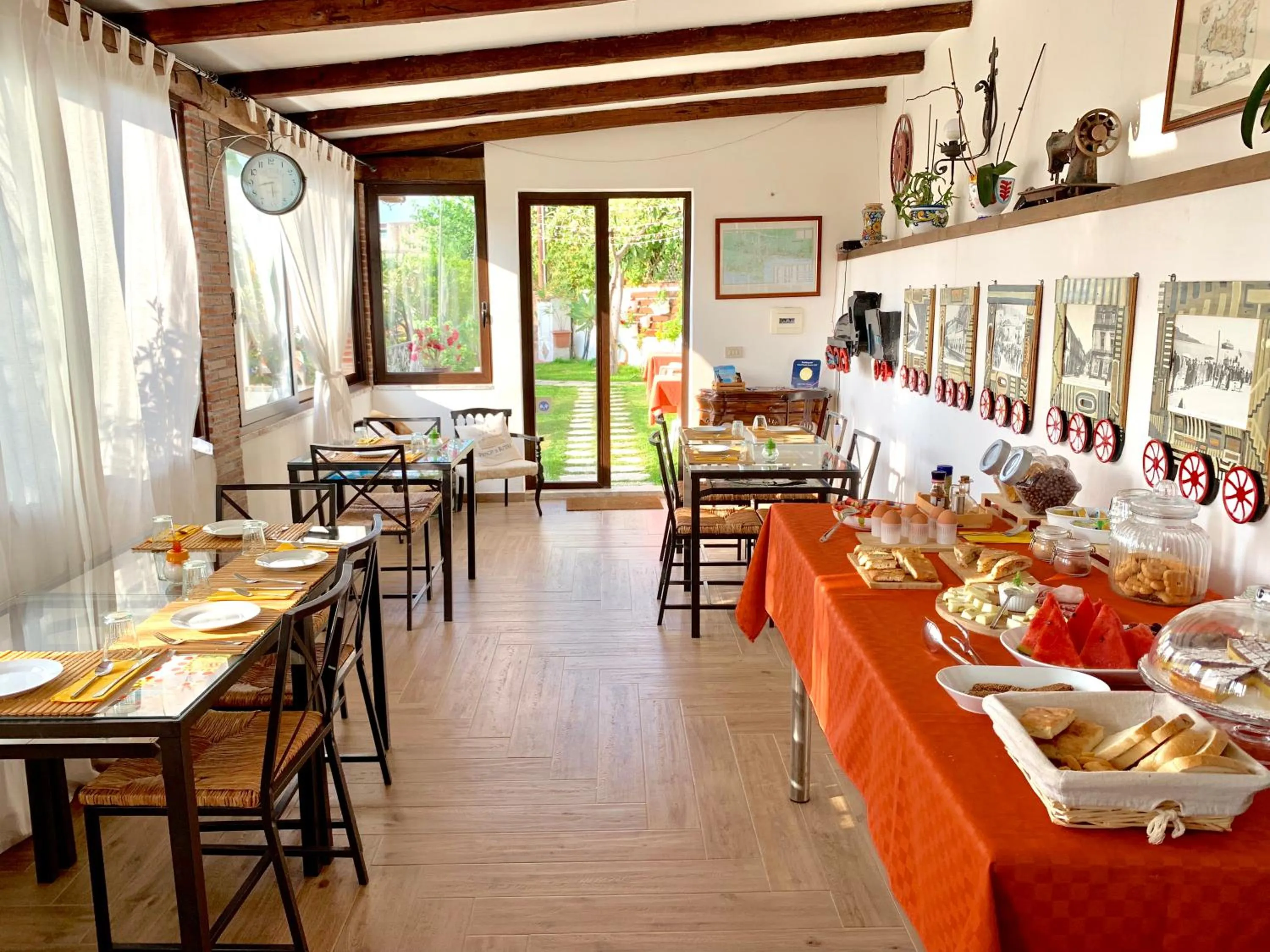 Continental breakfast in B&B Villa Vittoria