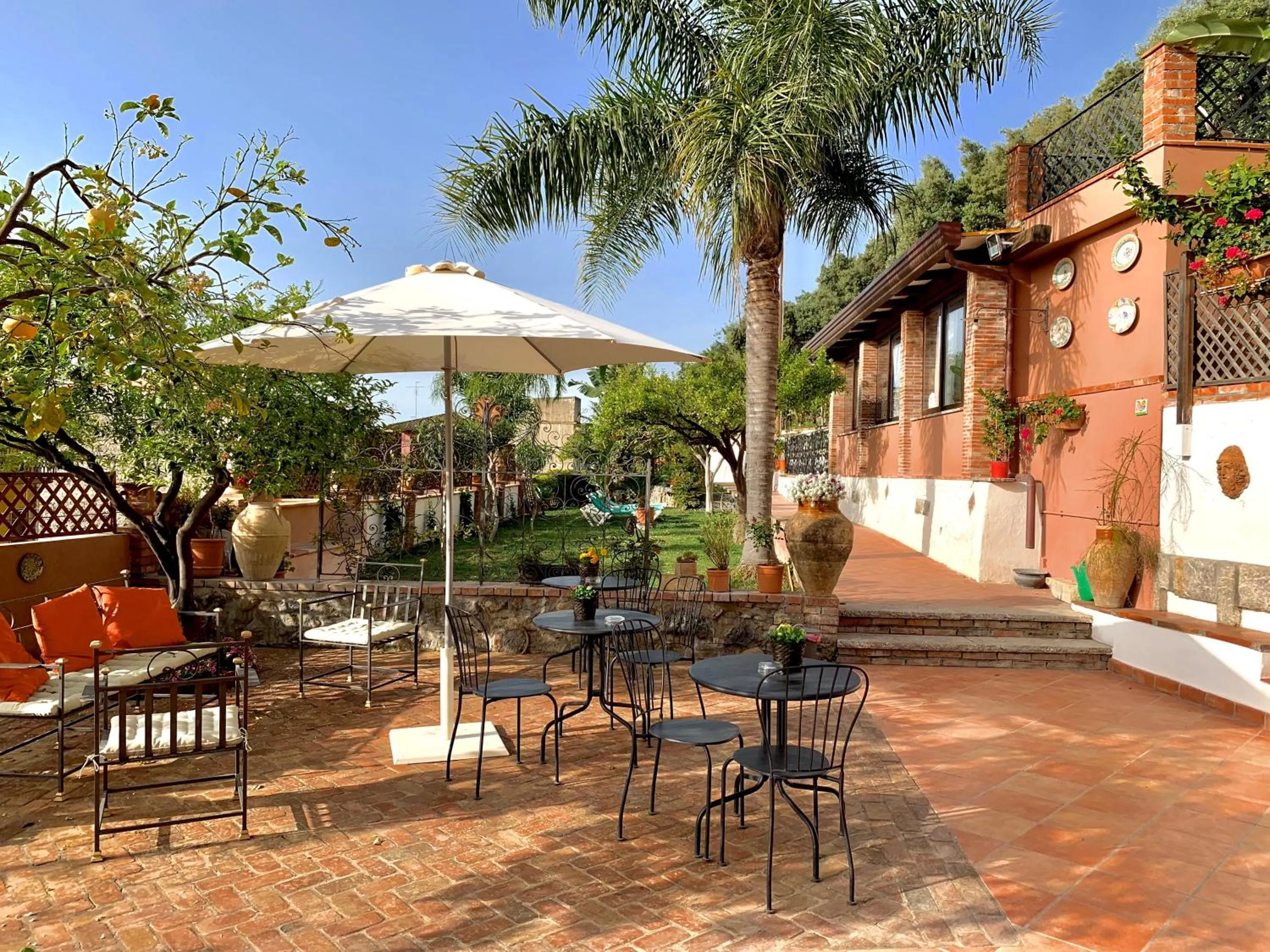Patio in B&B Villa Vittoria