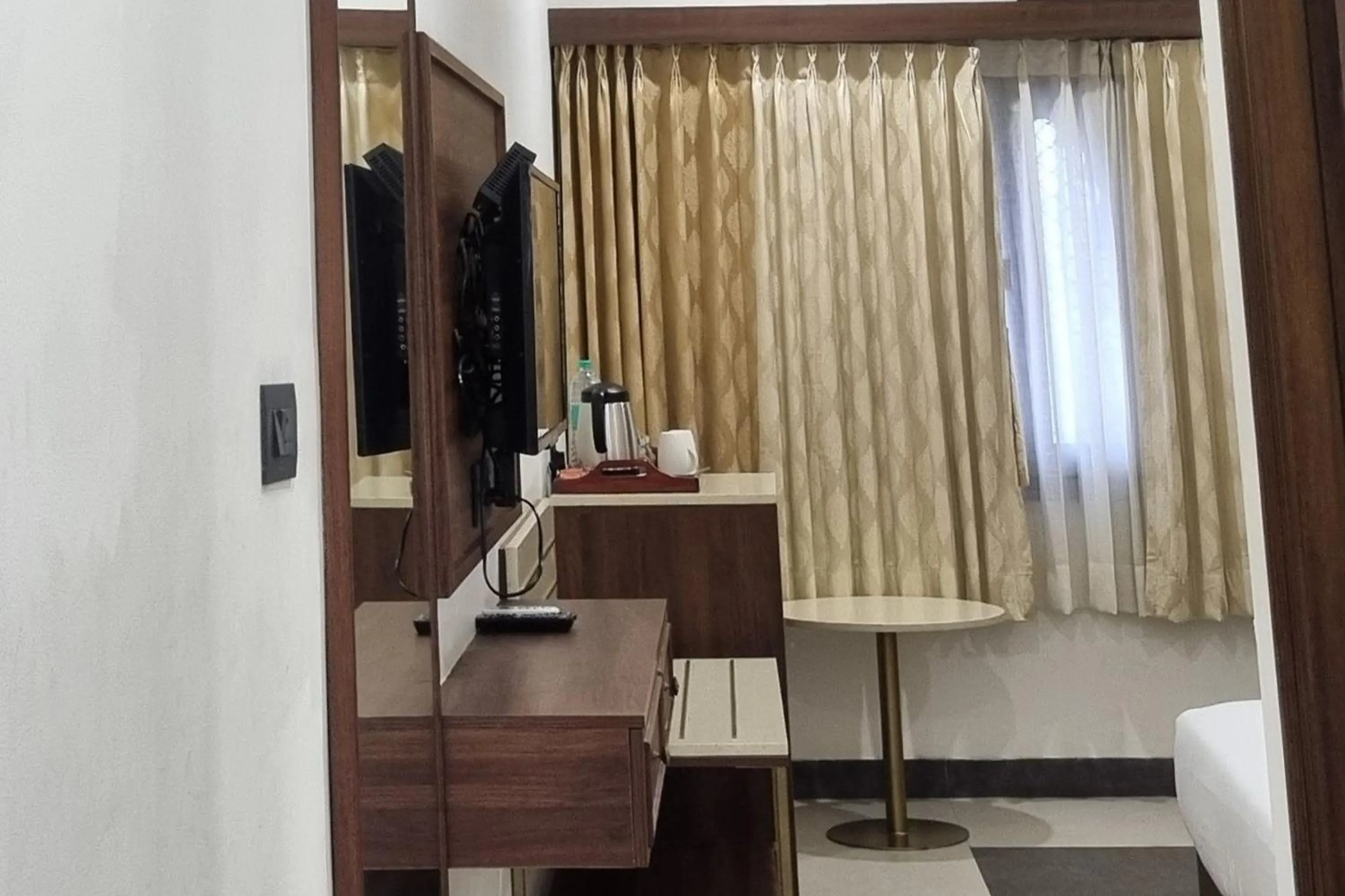 TV and multimedia in Labh Garh Palace Resort & Spa