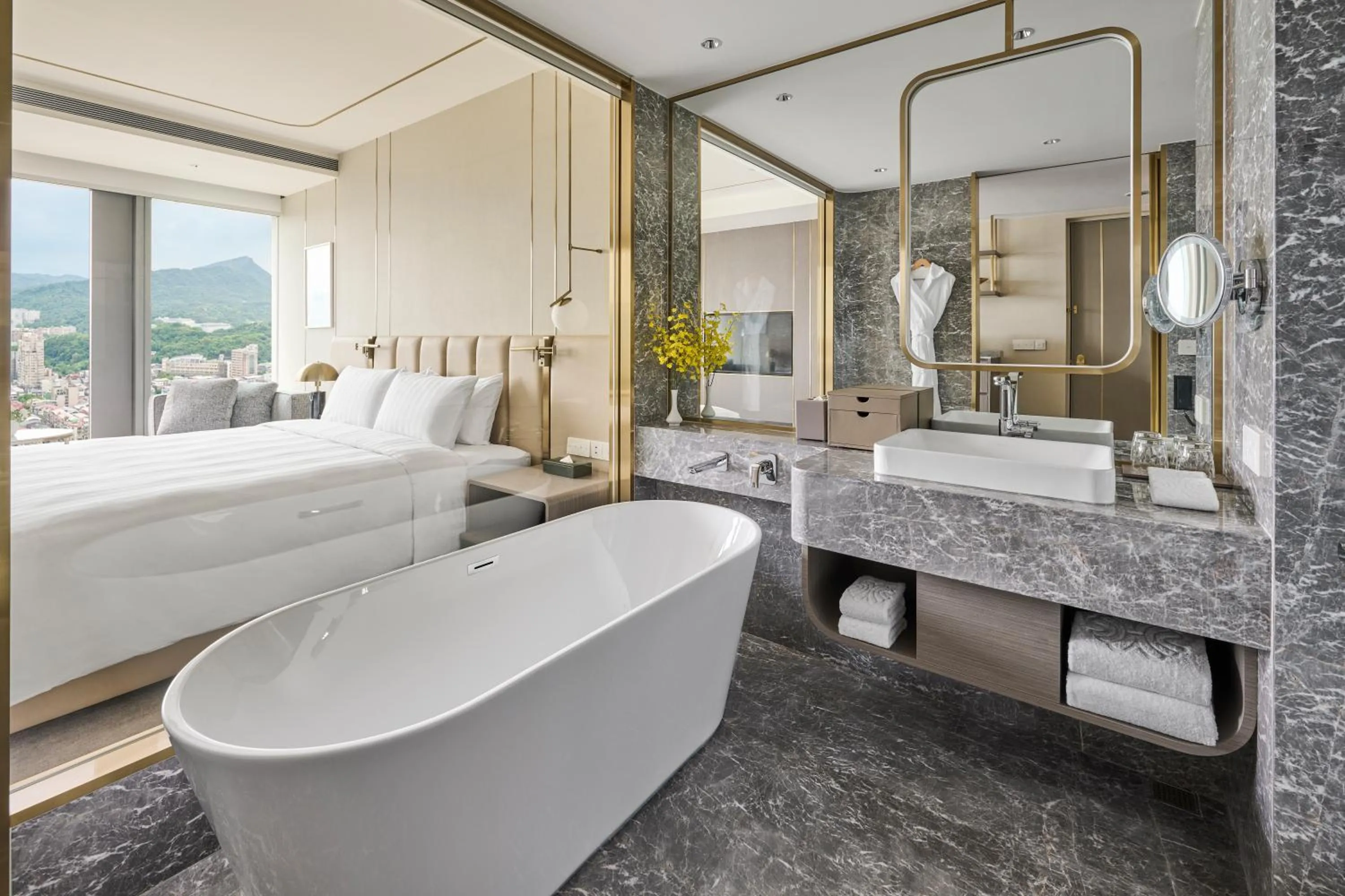 Bathroom in Grand HiLai Taipei