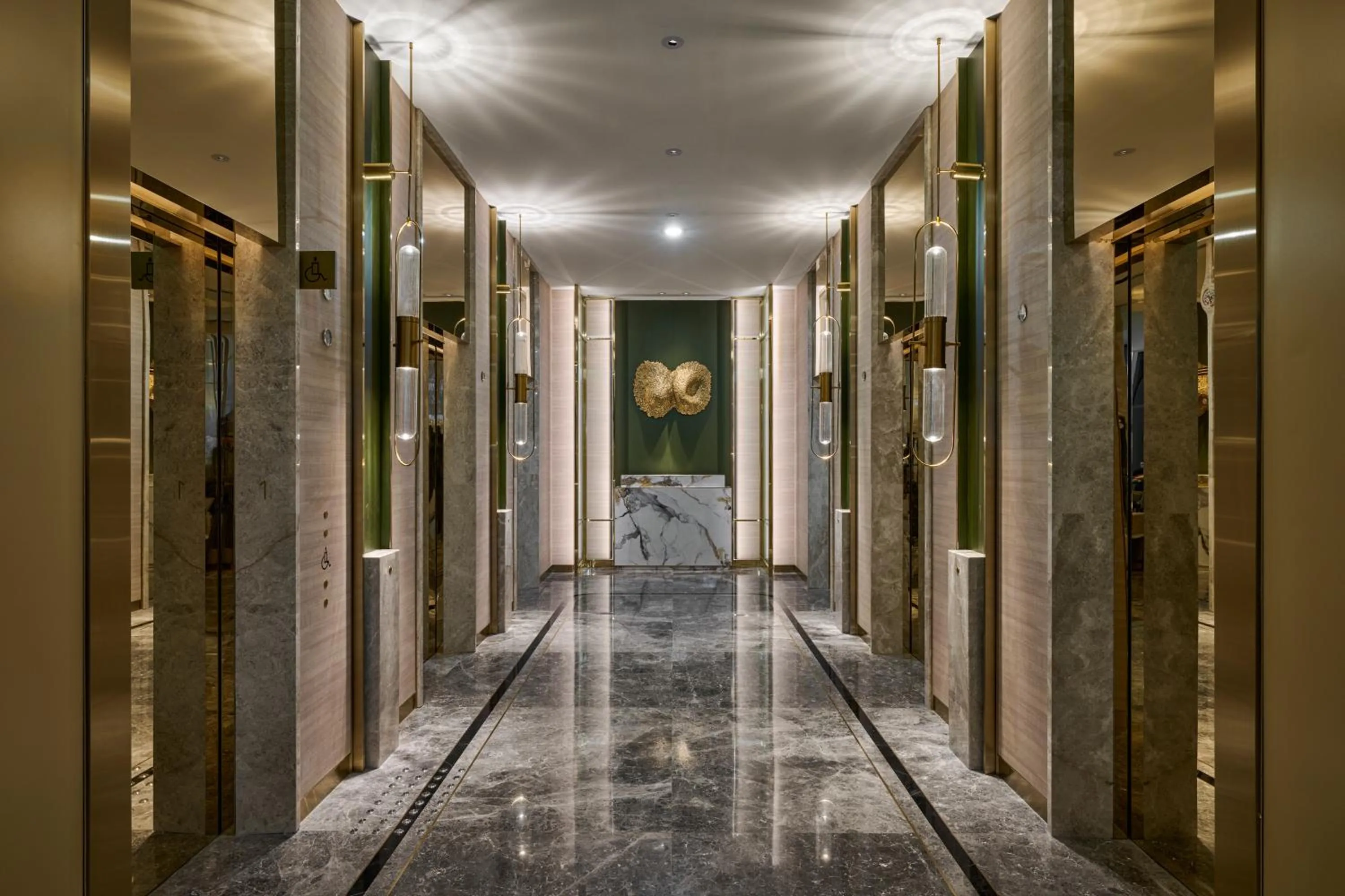 elevator in Grand HiLai Taipei