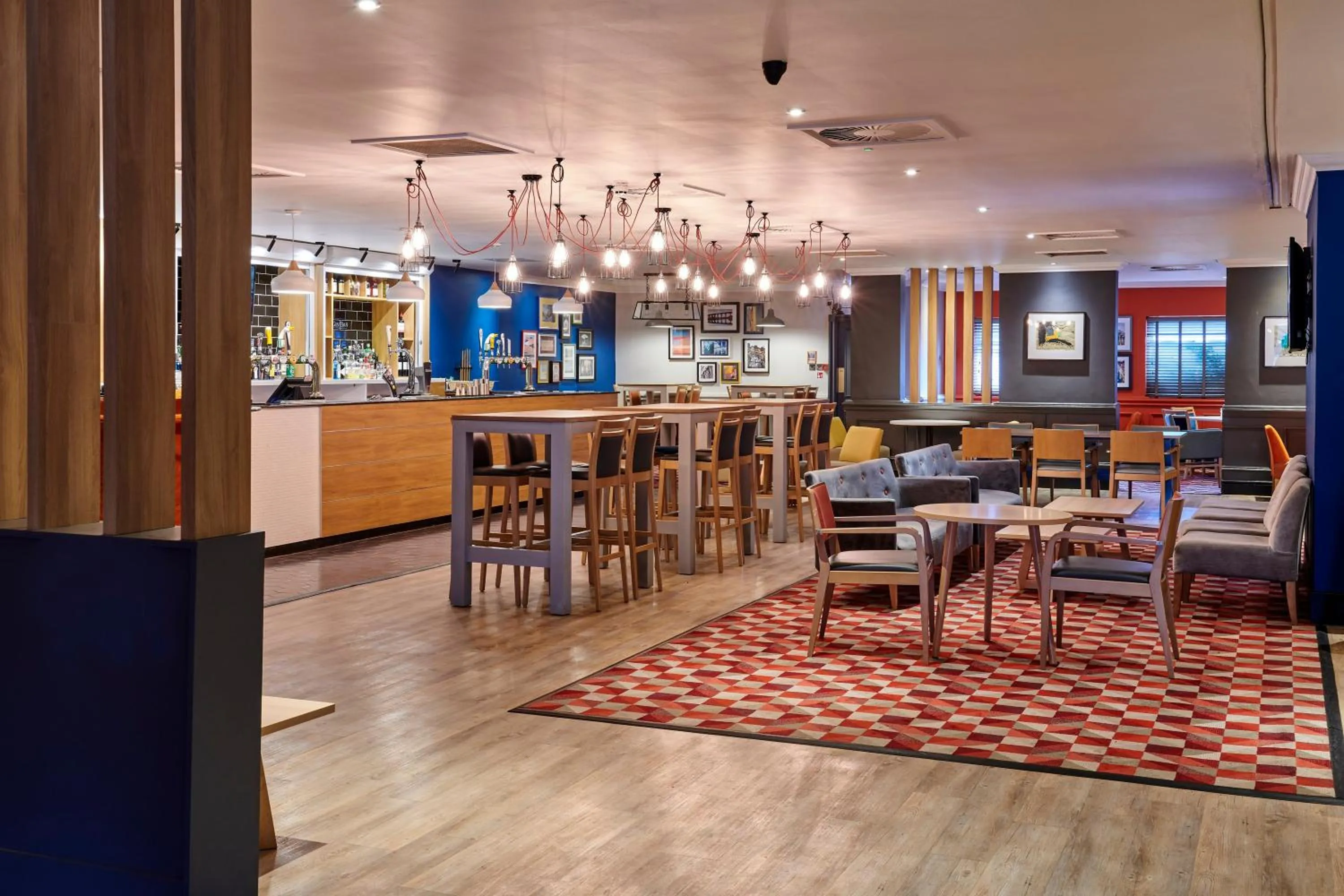 Restaurant/places to eat in Holiday Inn Leeds Garforth by IHG