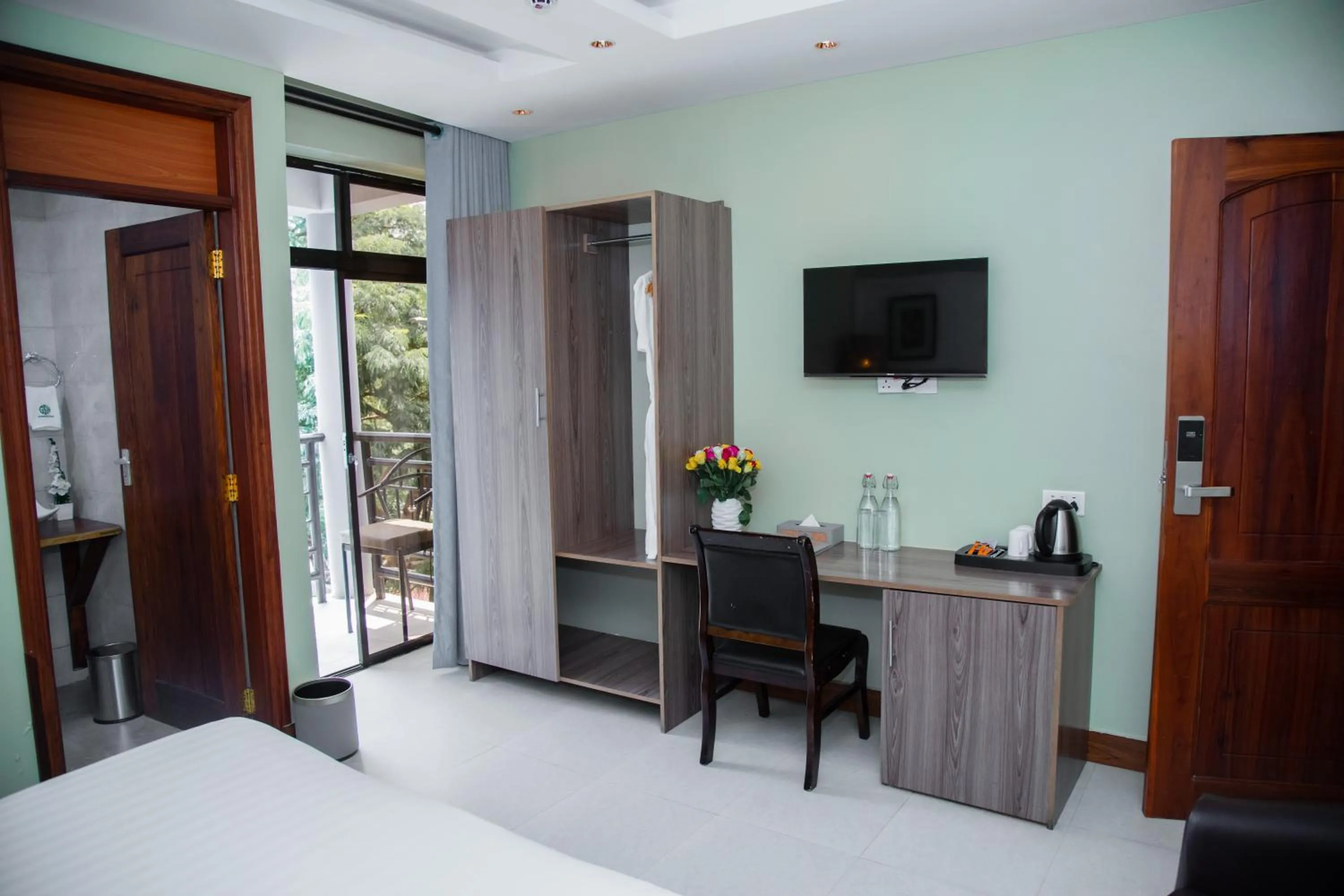 wardrobe in Greenside Hotel