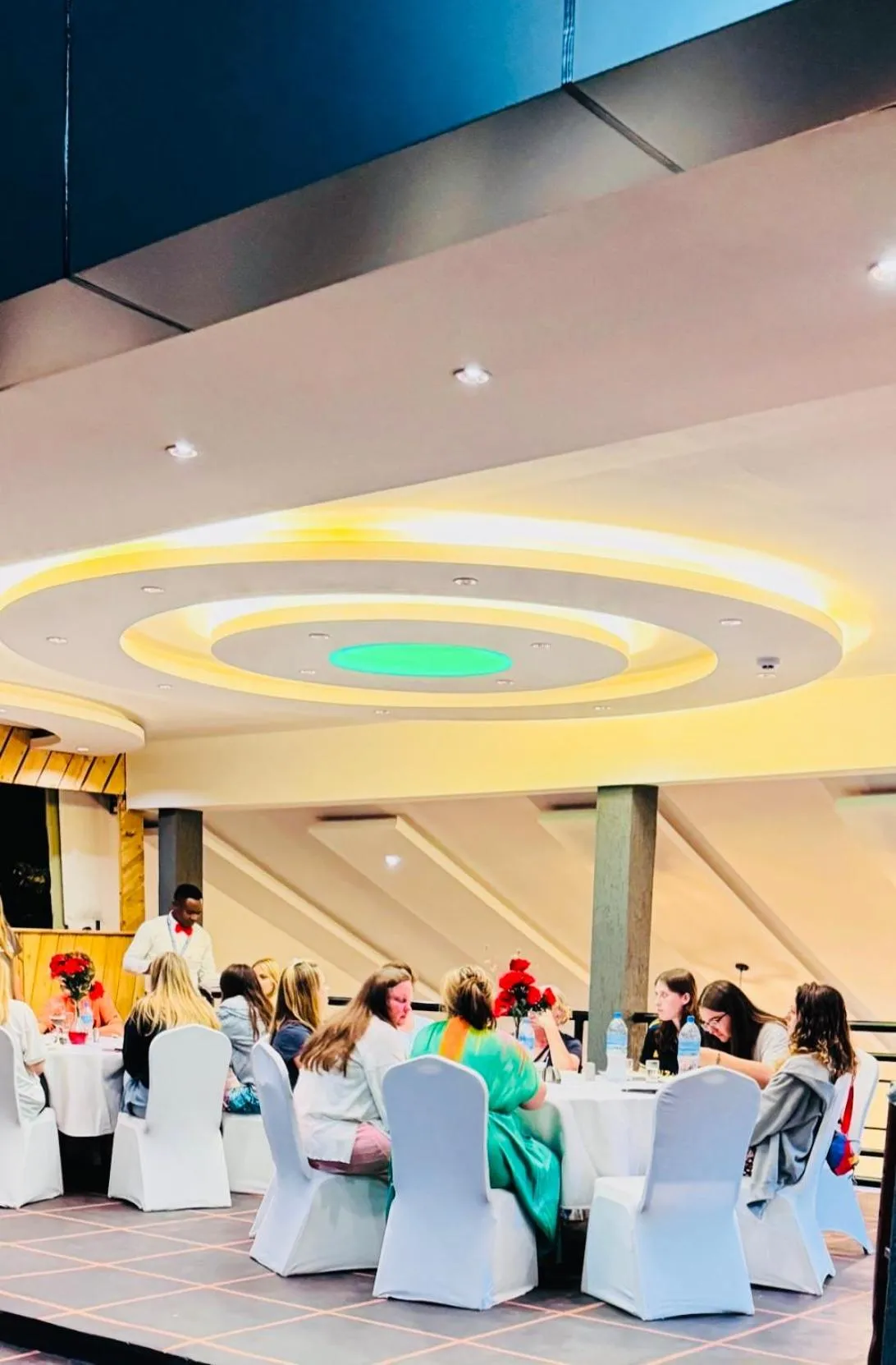 Restaurant/places to eat in Greenside Hotel