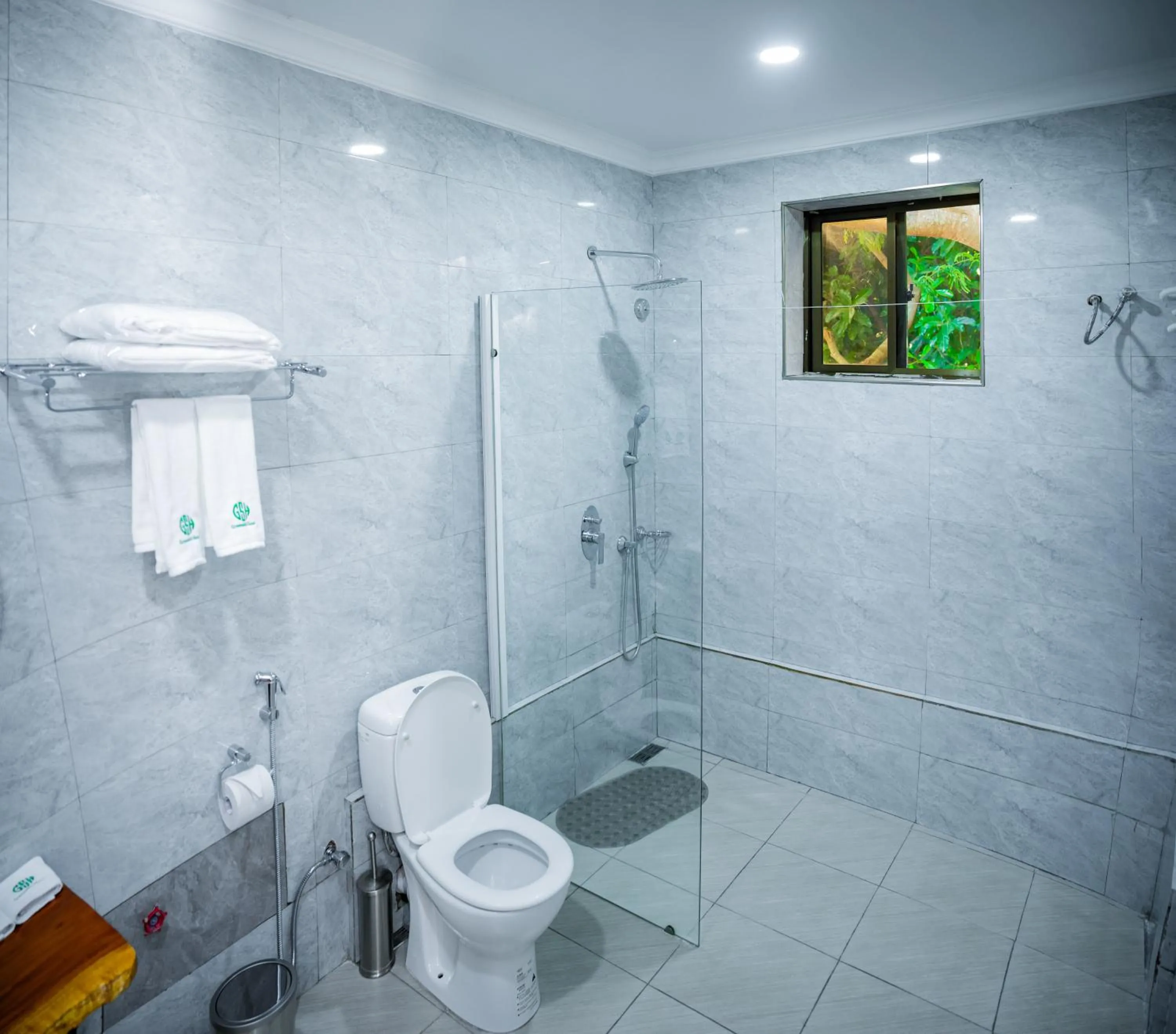 Bathroom in Greenside Hotel