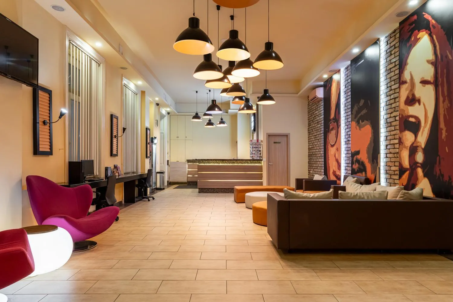 Lobby or reception in Full Moon Budapest