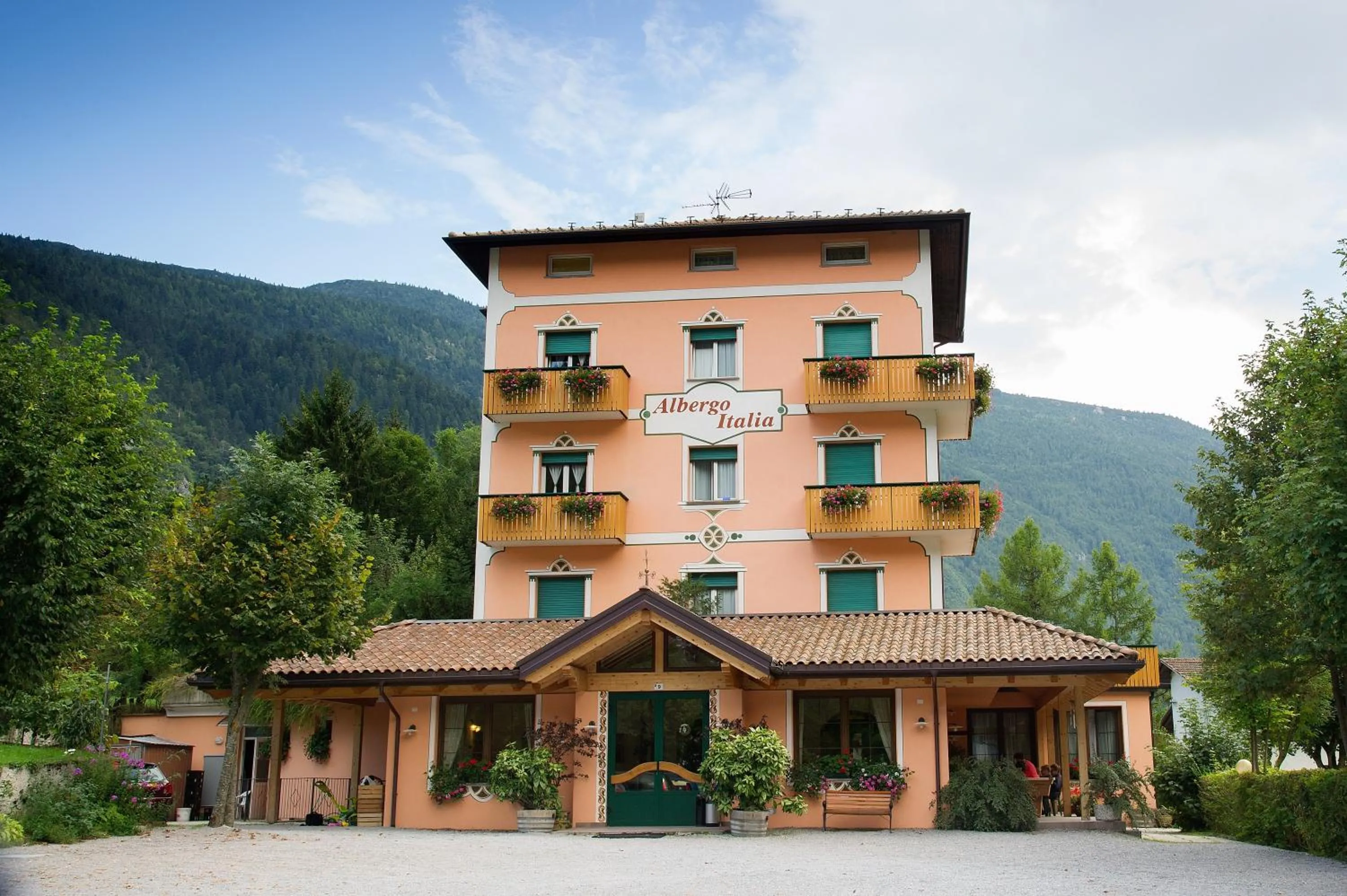 Facade/entrance in Albergo Italia