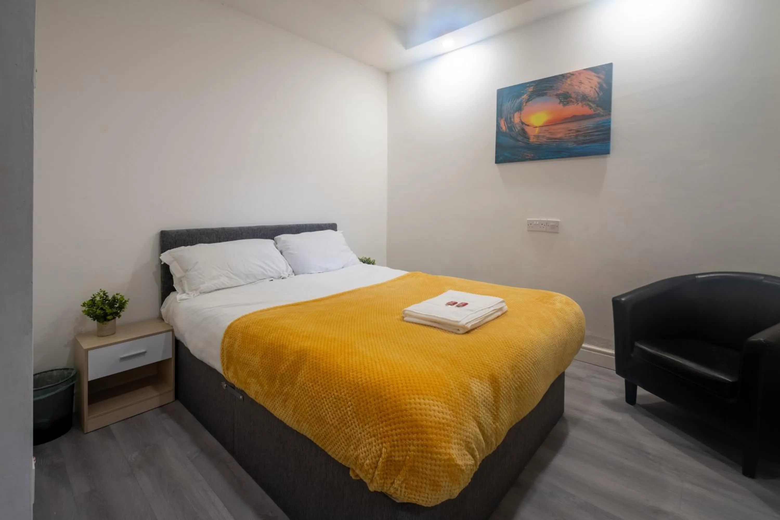 Bed in Driftwood Rooms