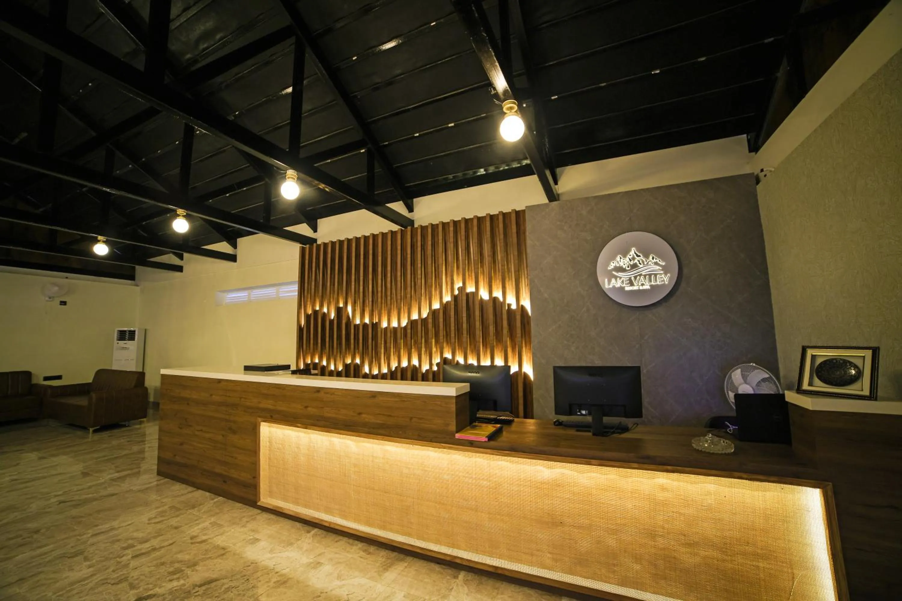 Lobby or reception in Lake Valley Resort and Spa Tirupati, 27 kms from Talakona Waterfall