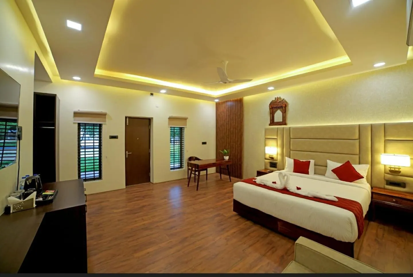 Bed in Lake Valley Resort and Spa Tirupati, 27 kms from Talakona Waterfall