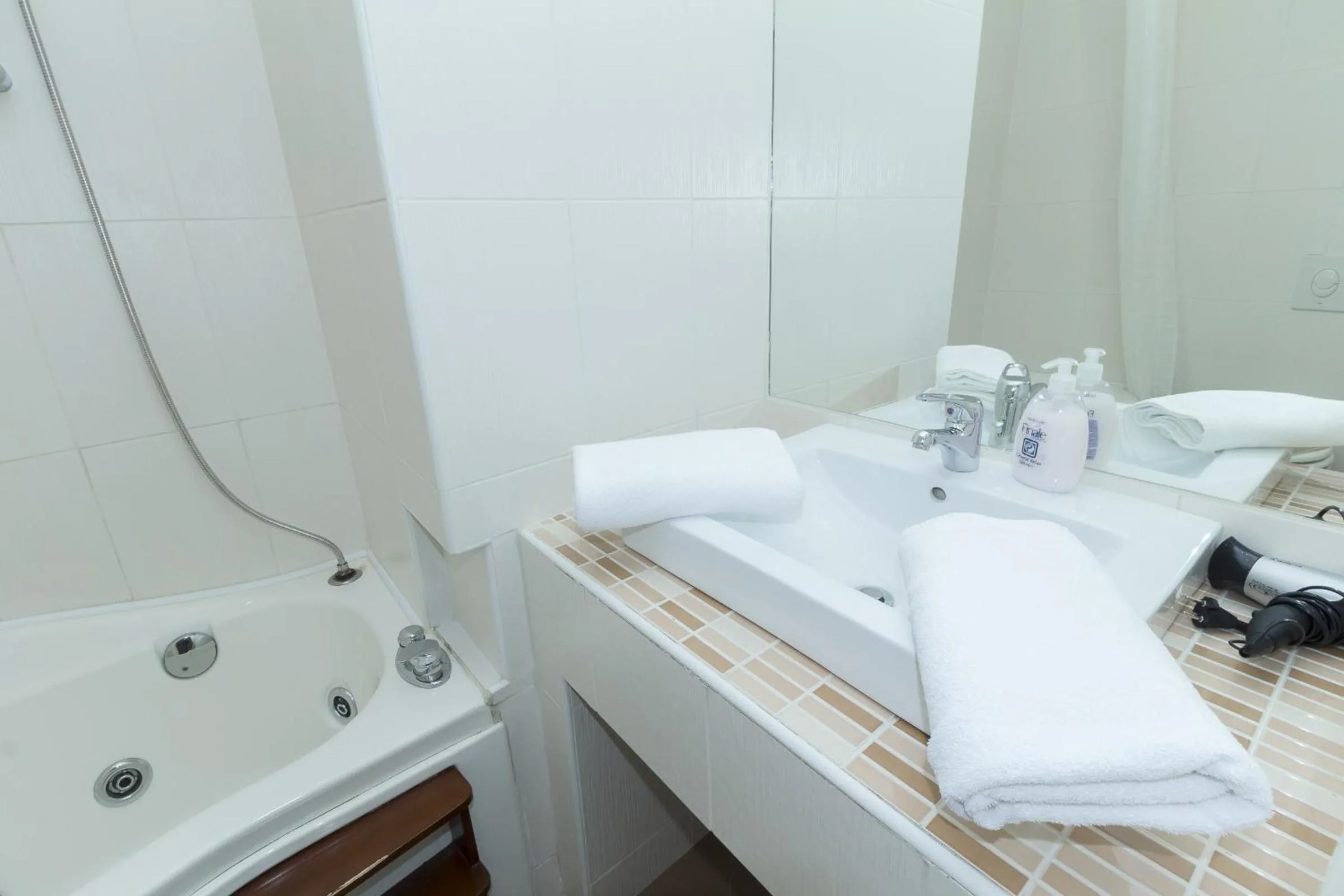 Bathroom in Budapest Bed and Breakfast